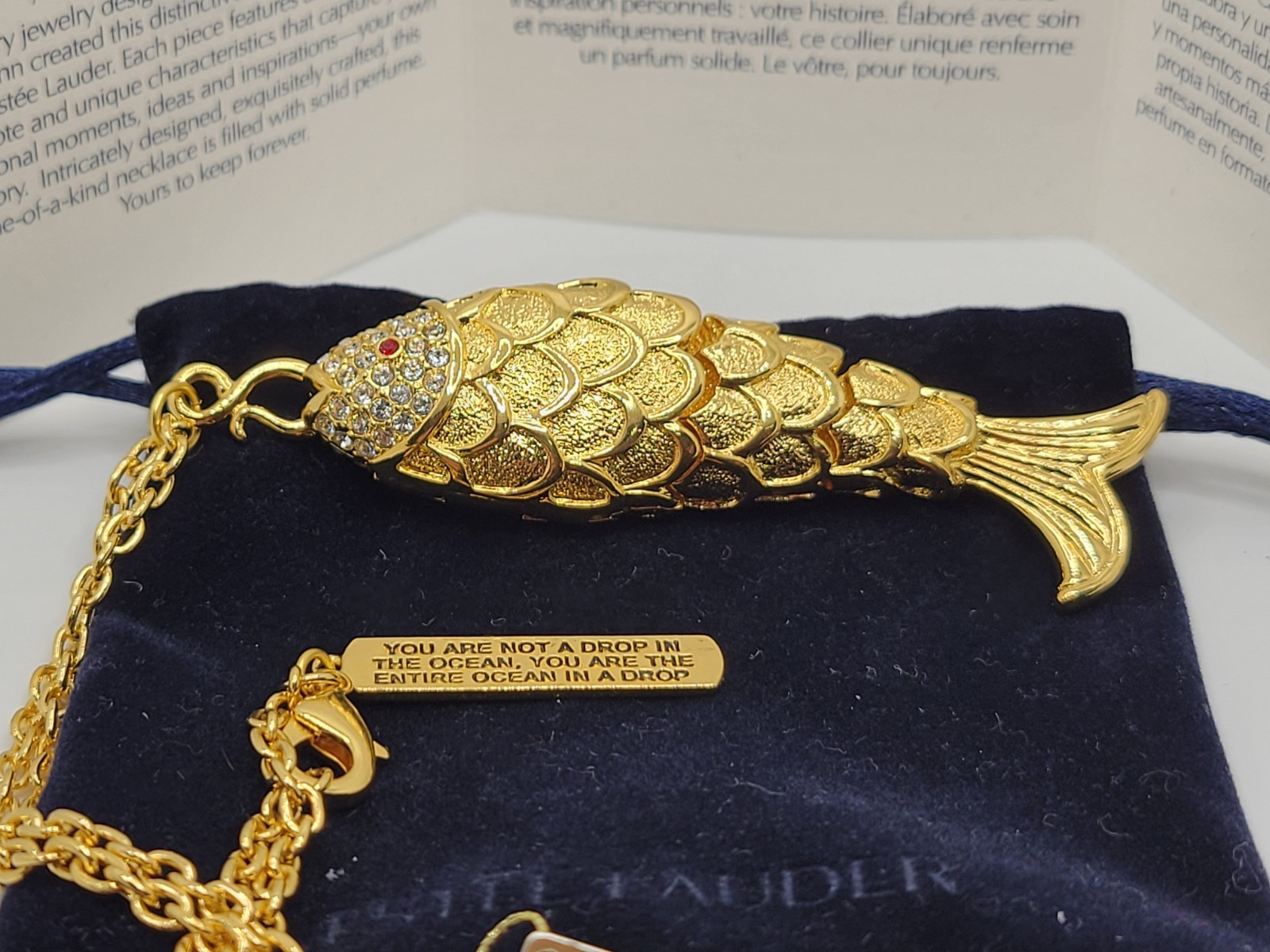 ESTEE LAUDER 2017 MODERN MUSE GOLDEN ARTICULATED FISH SOLID PERFUME COMPACT ESTEE LAUDER 2017 MODERN MUSE GOLDEN ARTICULATED FISH SOLID PERFUME COMPACT