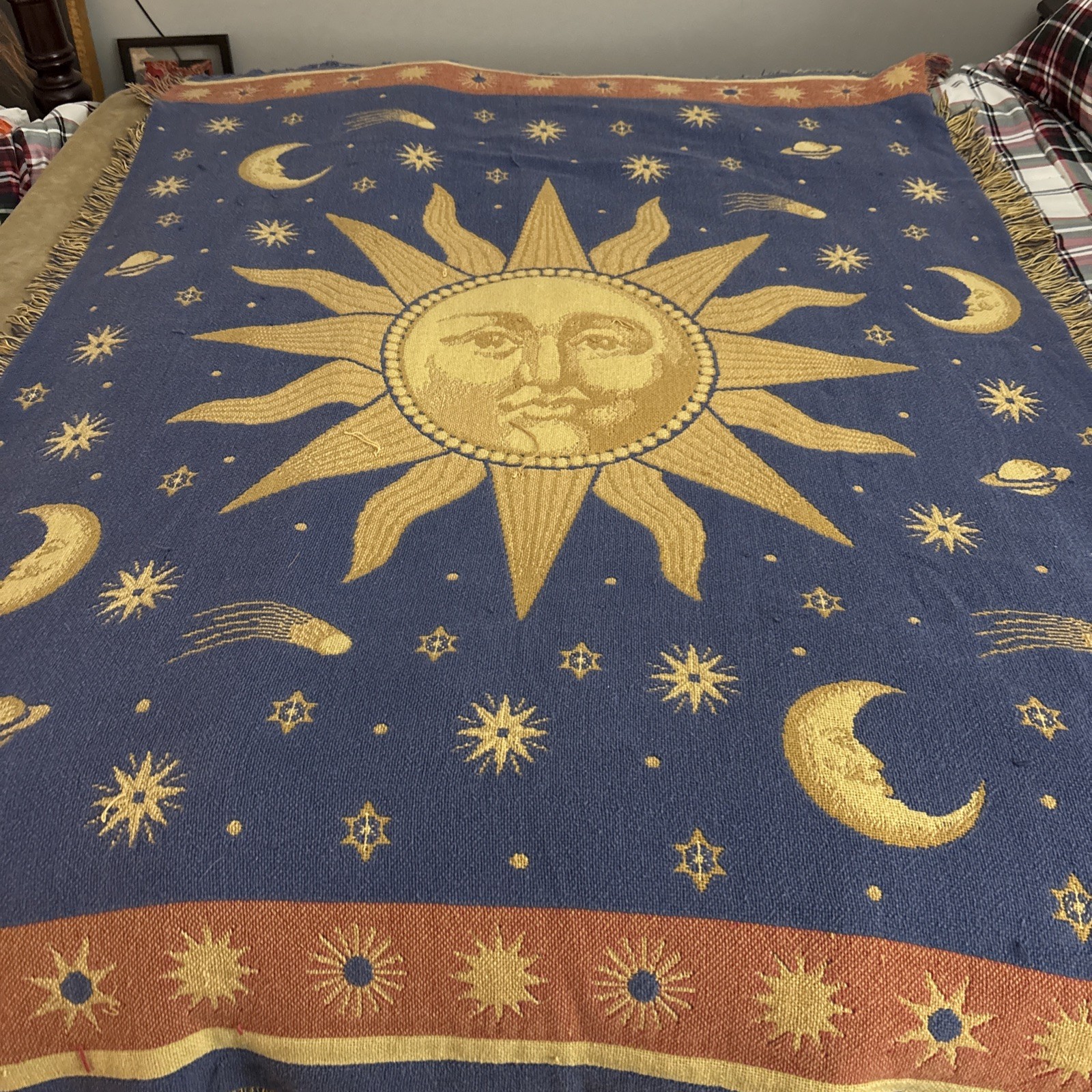 VINTAGE 1990's Sun Moon Stars CELESTIAL Blue Gold 46X68 TAPESTRY Throw Blanket VINTAGE 1990's Sun Moon Stars CELESTIAL Blue Gold 46X68 TAPESTRY Throw Blanket
