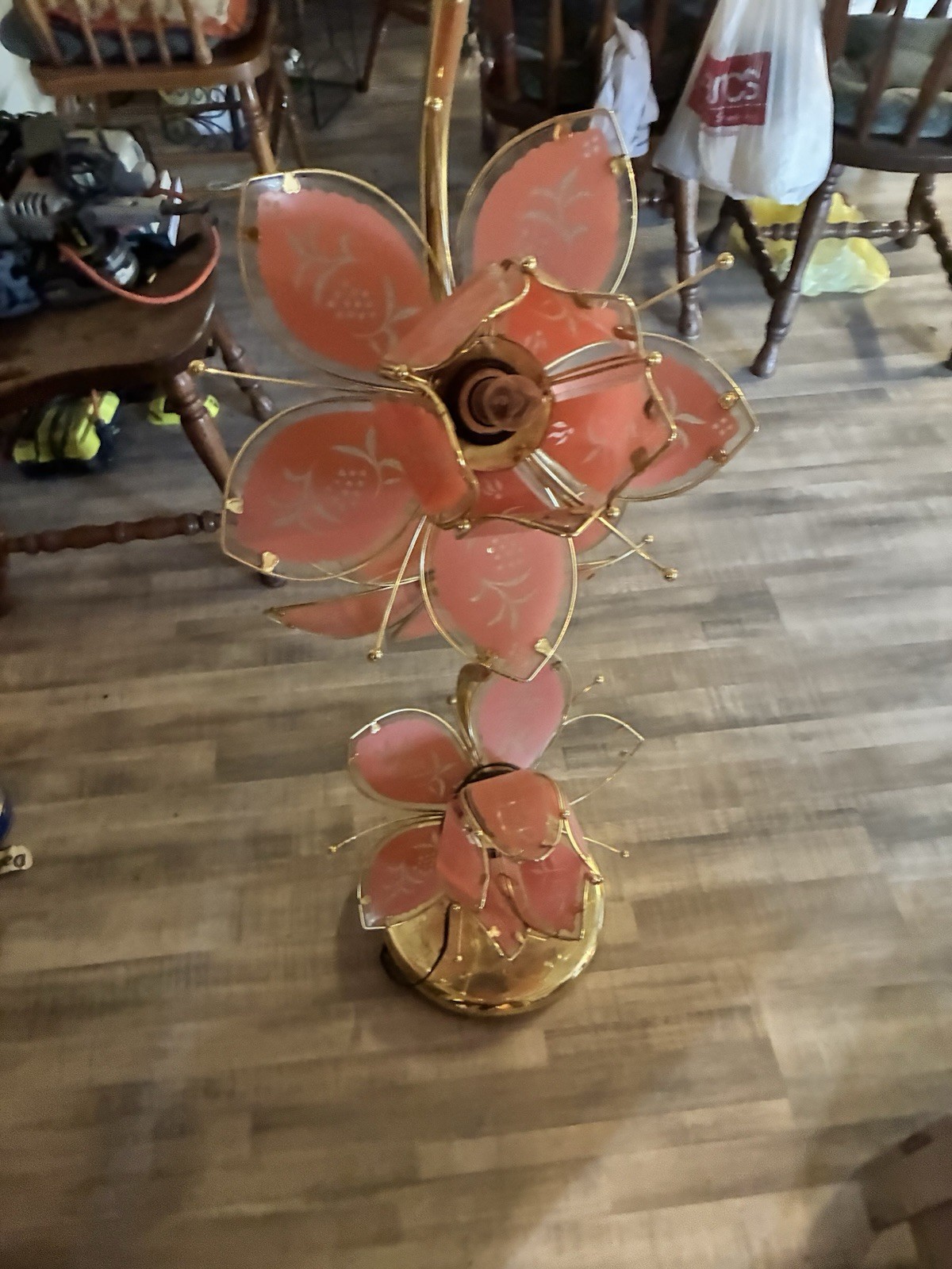 Vintage MCM Hollywood lotus flower lamp Vintage MCM Hollywood lotus flower lamp