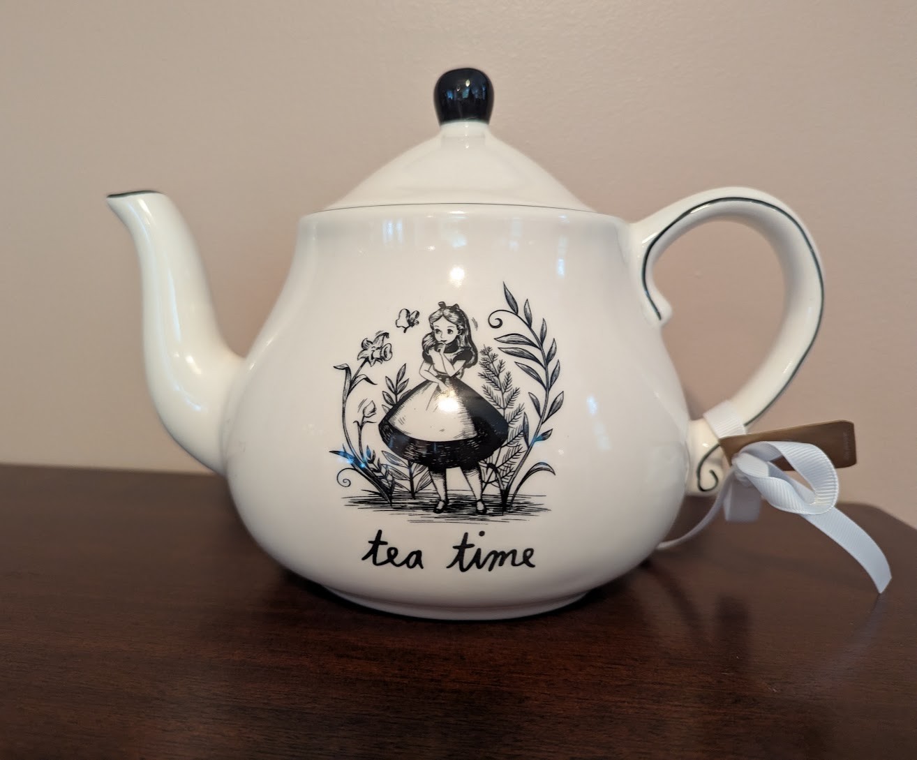 Rae Dunn Disney Alice in Wonderland Tea Time Ceramic Teapot New - Rae Dunn Disney Alice in Wonderland Tea Time Ceramic Teapot New -