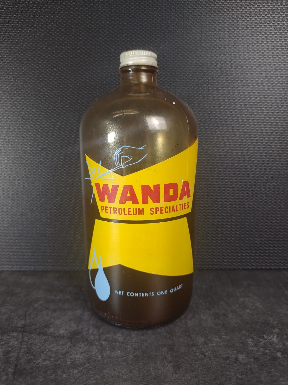 Vintage Wanda Petroleum Specialties Glass Quart Motor Oil Can Oklahoma City