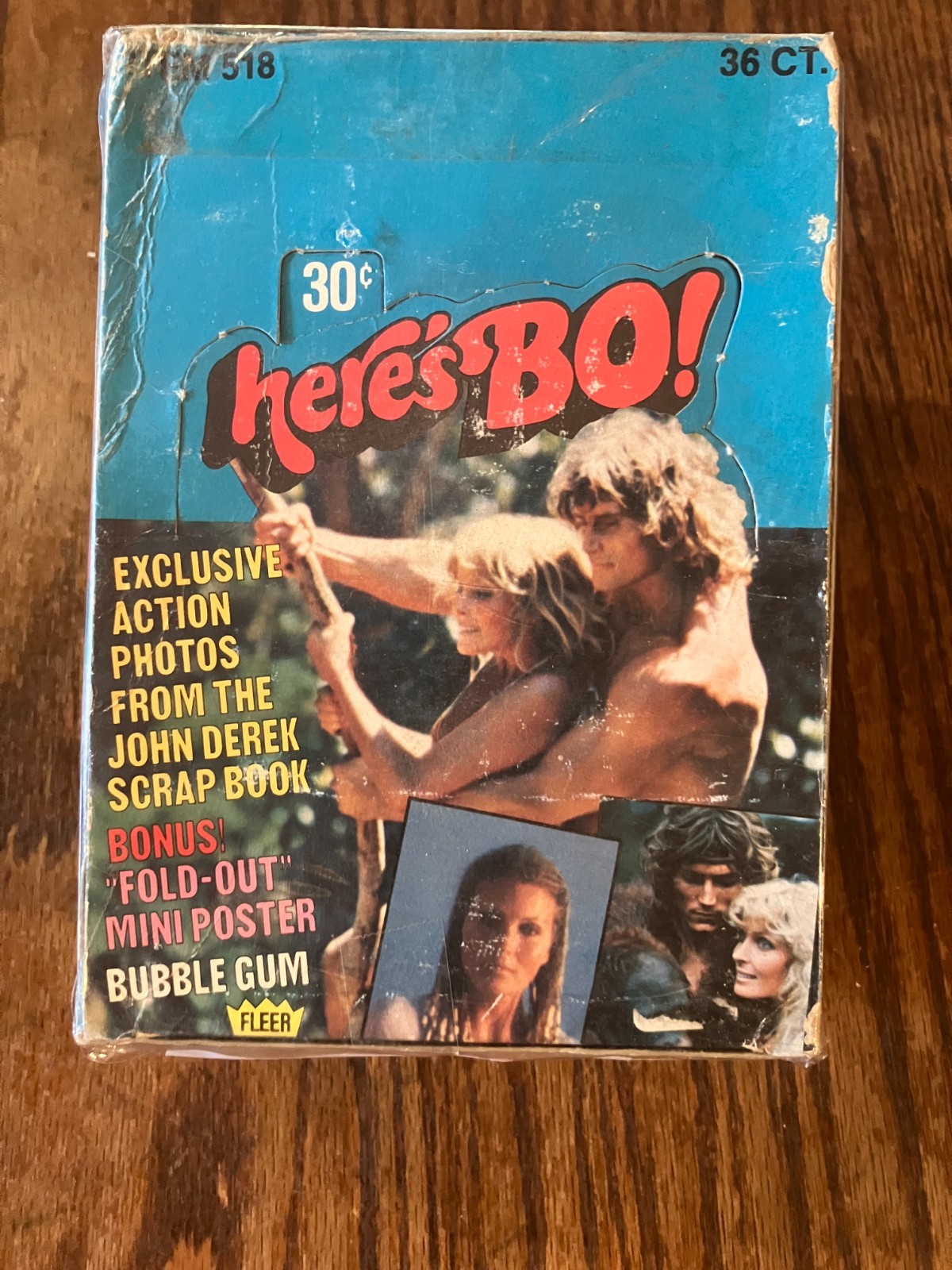 HERE'S BO UNOPENED BOX of 36 packs 1981 FLEER. HERE'S BO UNOPENED BOX of 36 packs 1981 FLEER.