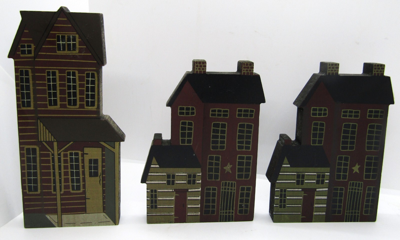 Donna White Wooden Block Houses, Set of 3. (D)
