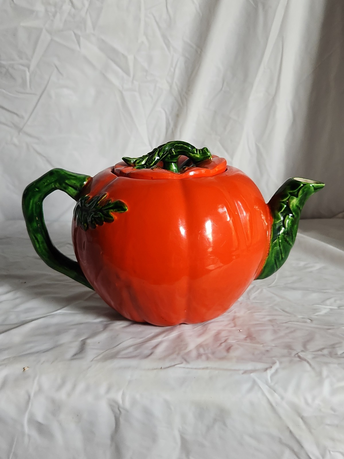 Vintage Maruhon Ware Tomato Teapot Ceramic Japan Hand Painted Red Orange Vine Vintage Maruhon Ware Tomato Teapot Ceramic Japan Hand Painted Red Orange Vine