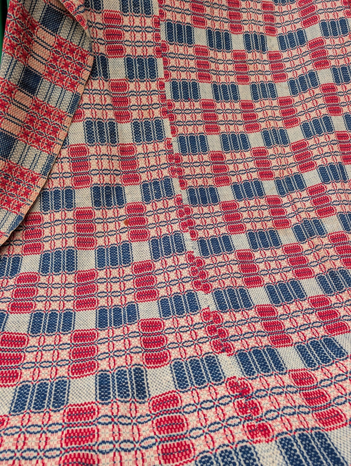 Antique 1850s American Overshot Coverlet Star And Table Kings Flower Variation Antique 1850s American Overshot Coverlet Star And Table Kings Flower Variation