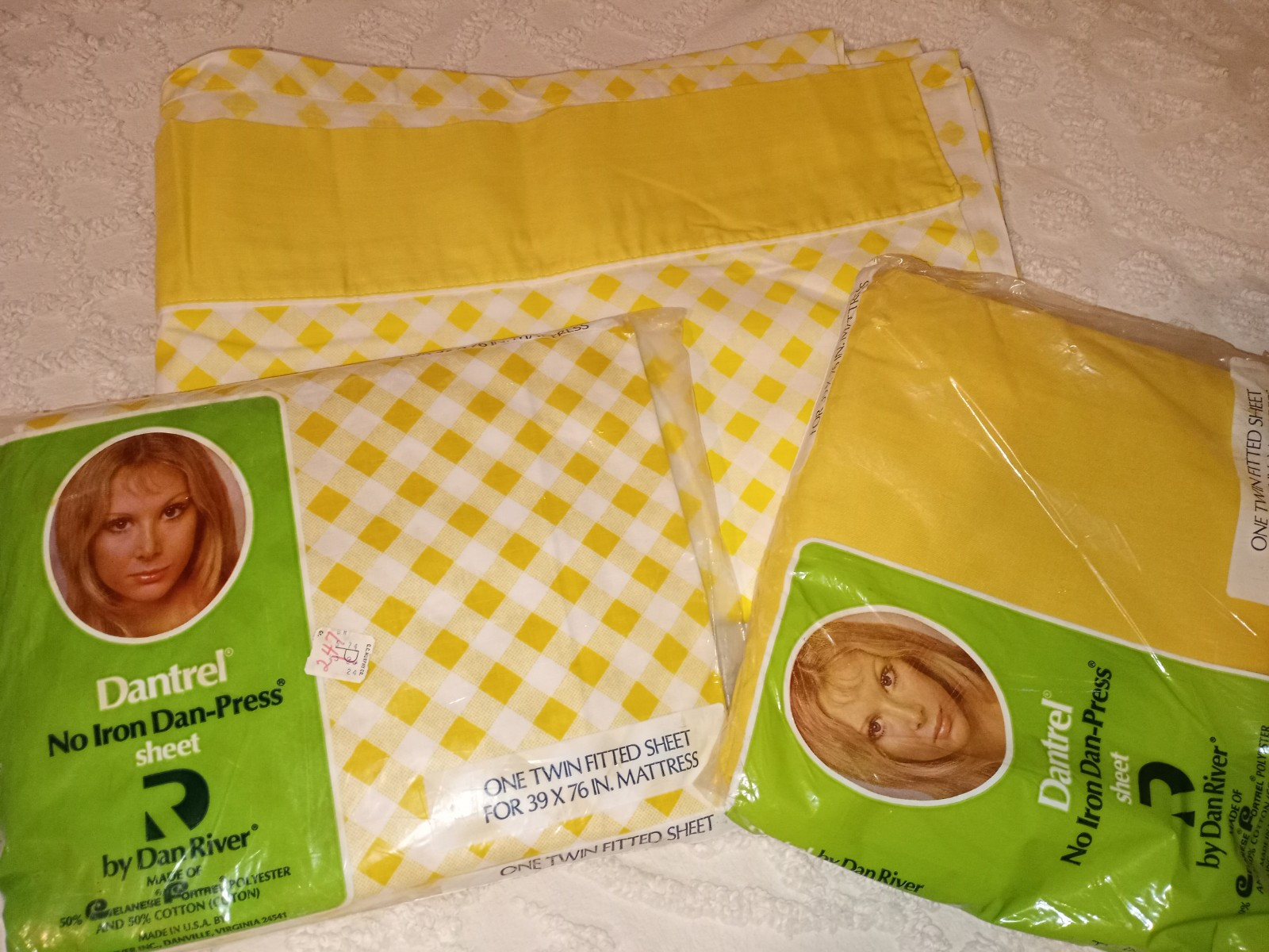 Vtg Lot  NOS Dantrel Dan River Twin Yellow (2) Fitted (1) Flat Sheets