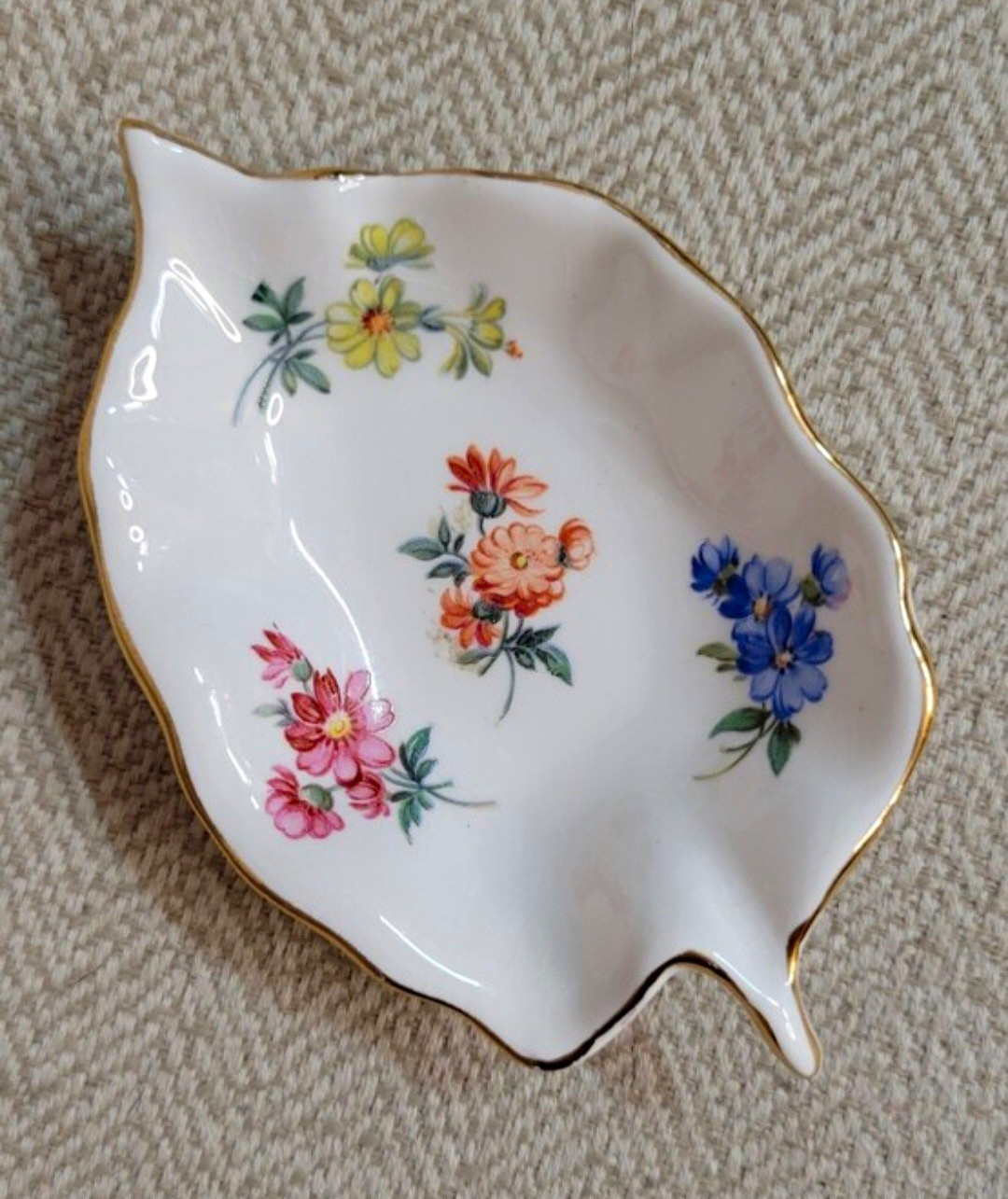 VTG John Jenkins Fine Bone China Floral Leaf Trinket Dish Ring Holder VTG John Jenkins Fine Bone China Floral Leaf Trinket Dish Ring Holder