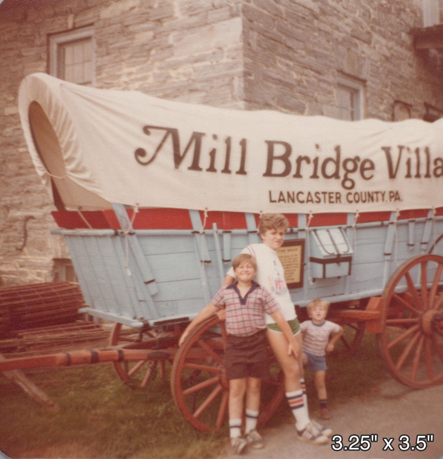 1981 Mill Bridge Village Lancaster Pennsylvania Kids Wagon VINTAGE PHOTO 1981 Mill Bridge Village Lancaster Pennsylvania Kids Wagon VINTAGE PHOTO