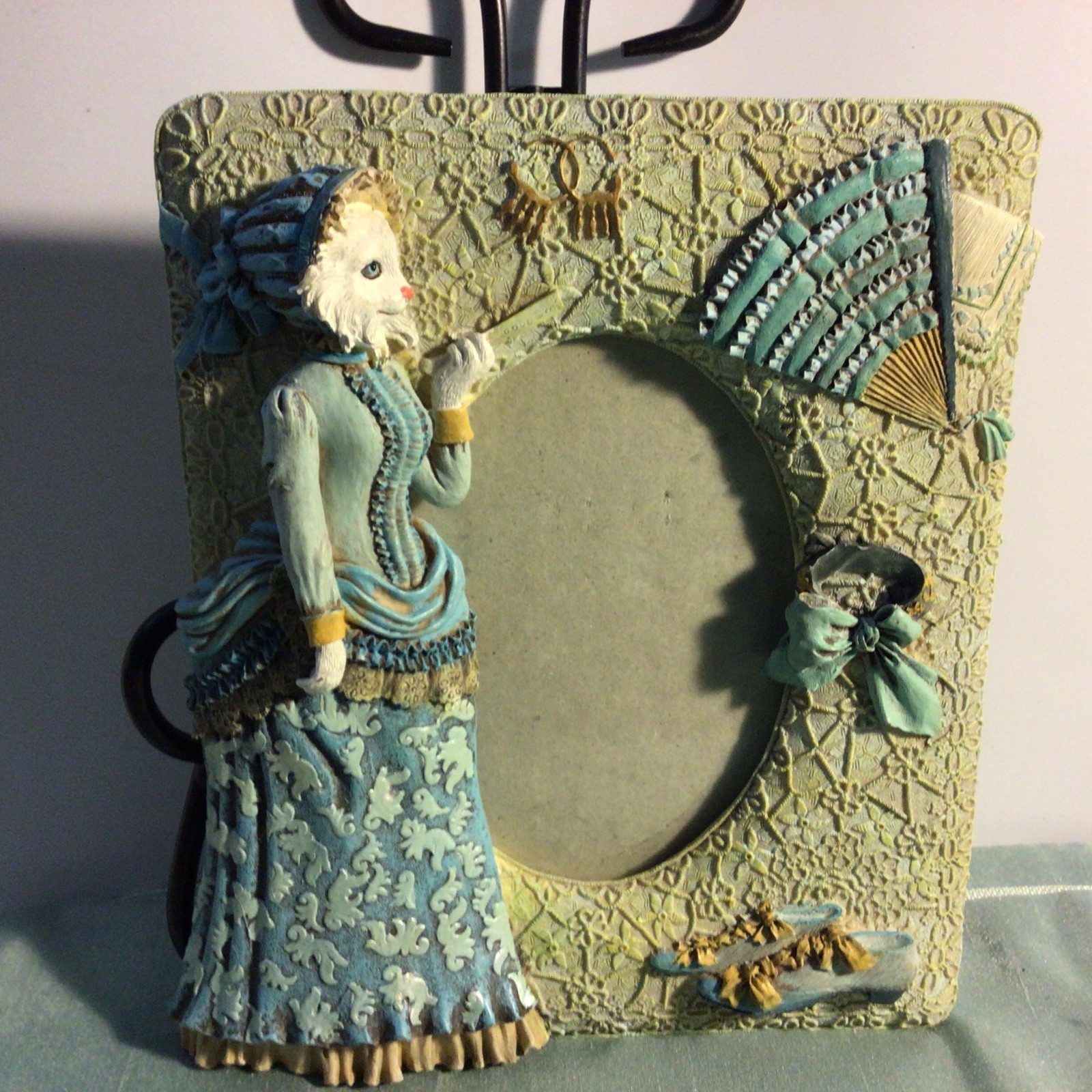 Meow, Vintage Victorian Style Frame With Cat Dressed Victorian 2.75×4.5 Meow, Vintage Victorian Style Frame With Cat Dressed Victorian 2.75×4.5