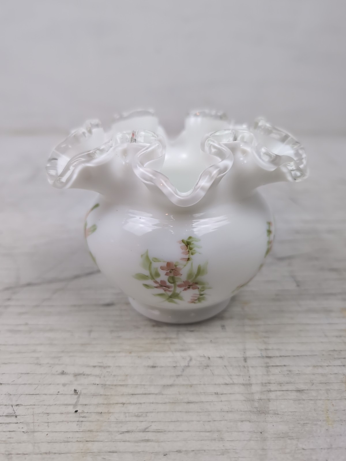 Vtg FENTON White Clear Crest Ruffle Lace Glass Vase Hand Painted Flowers 5\ Vtg FENTON White Clear Crest Ruffle Lace Glass Vase Hand Painted Flowers 5\