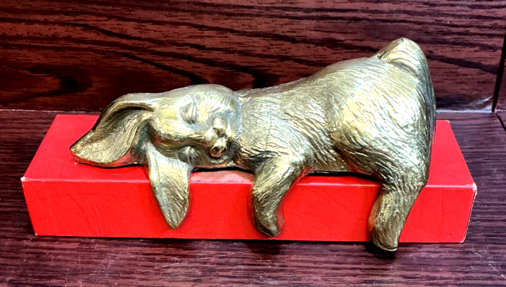 VINTAGE BRASS SLEEPING BUNNY RABBIT SHELF BOOK SITTER FIGURINE