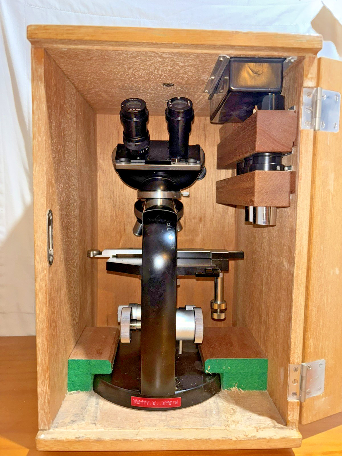 Vintage Nippon Kogaku (Nikon) Binocular Research Microscope 4x 40x 100x Vintage Nippon Kogaku (Nikon) Binocular Research Microscope 4x 40x 100x