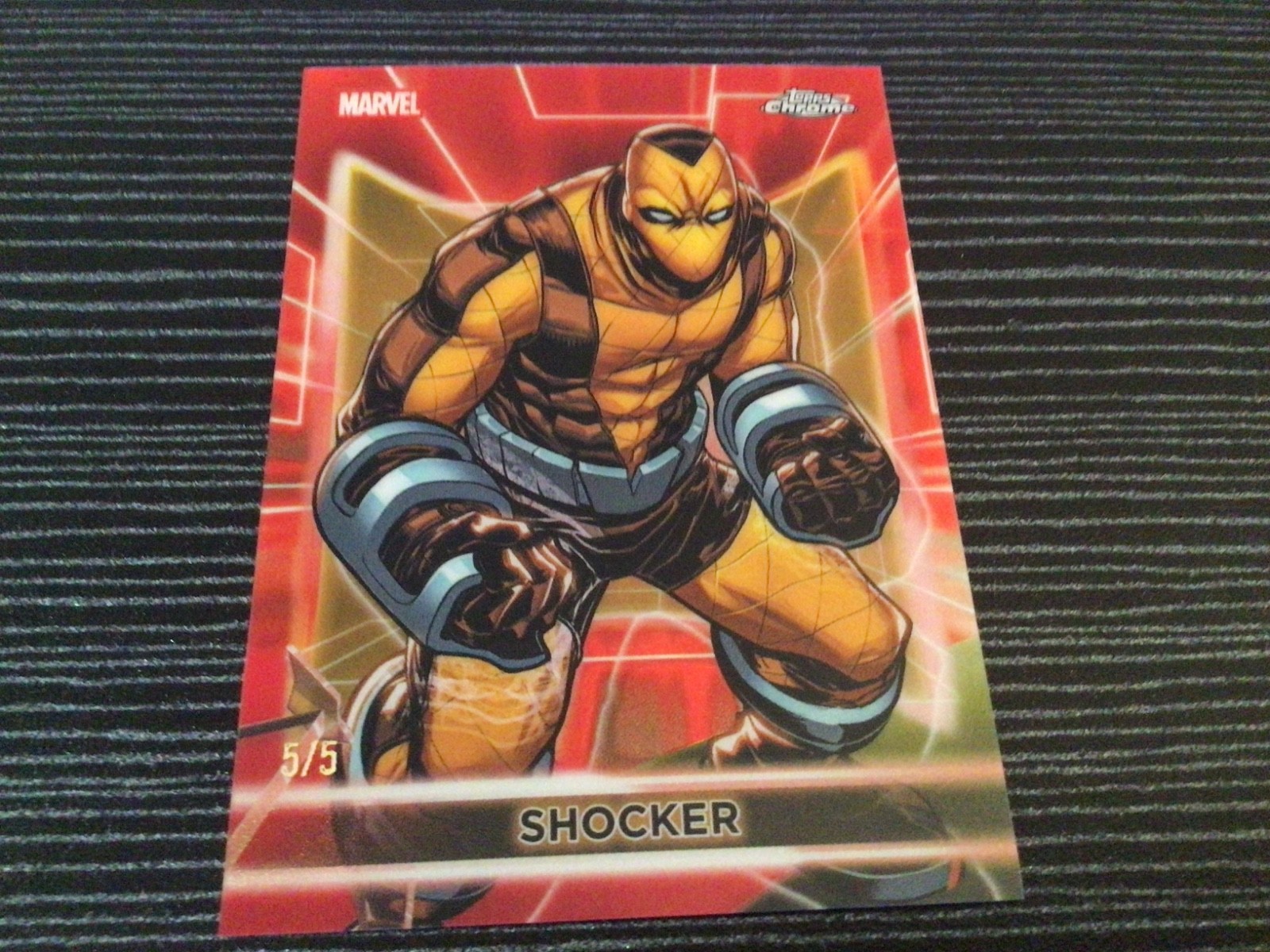 2026 Topps Marvel Neon Red Chrome Etch Shocker #100 5/5 2026 Topps Marvel Neon Red Chrome Etch Shocker #100 5/5