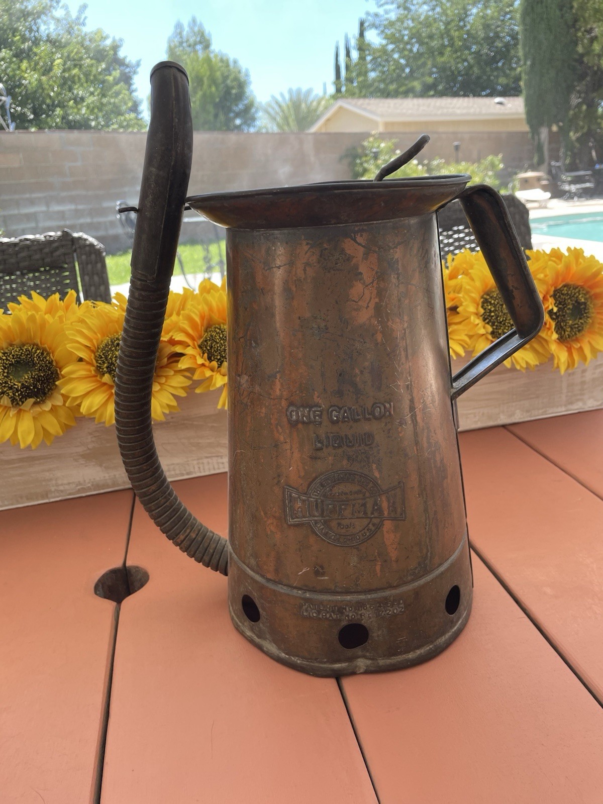 Vintage Huffman 1 Gallon Oil Dispenser Can with Flex Nozzle Dayton Ohio