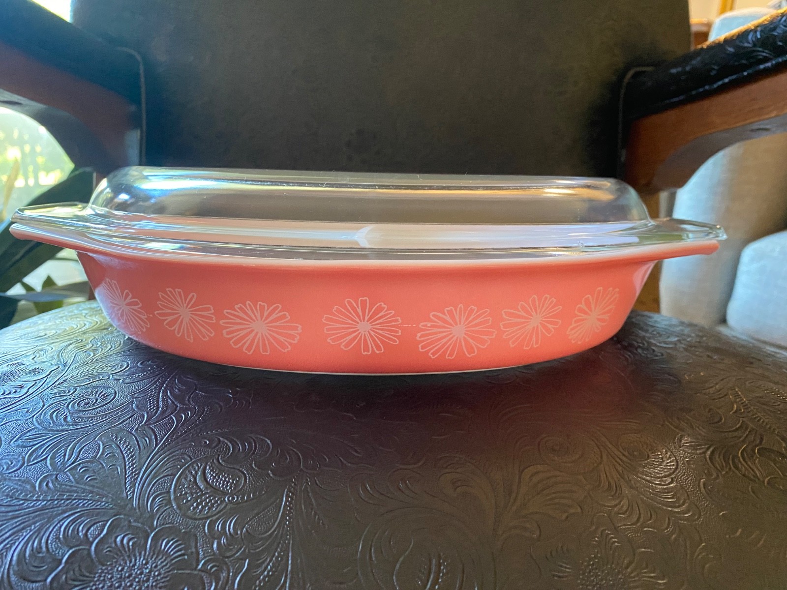 Vintage Pyrex Pink Daisy Oval Divided Dish with Lid Vintage Pyrex Pink Daisy Oval Divided Dish with Lid