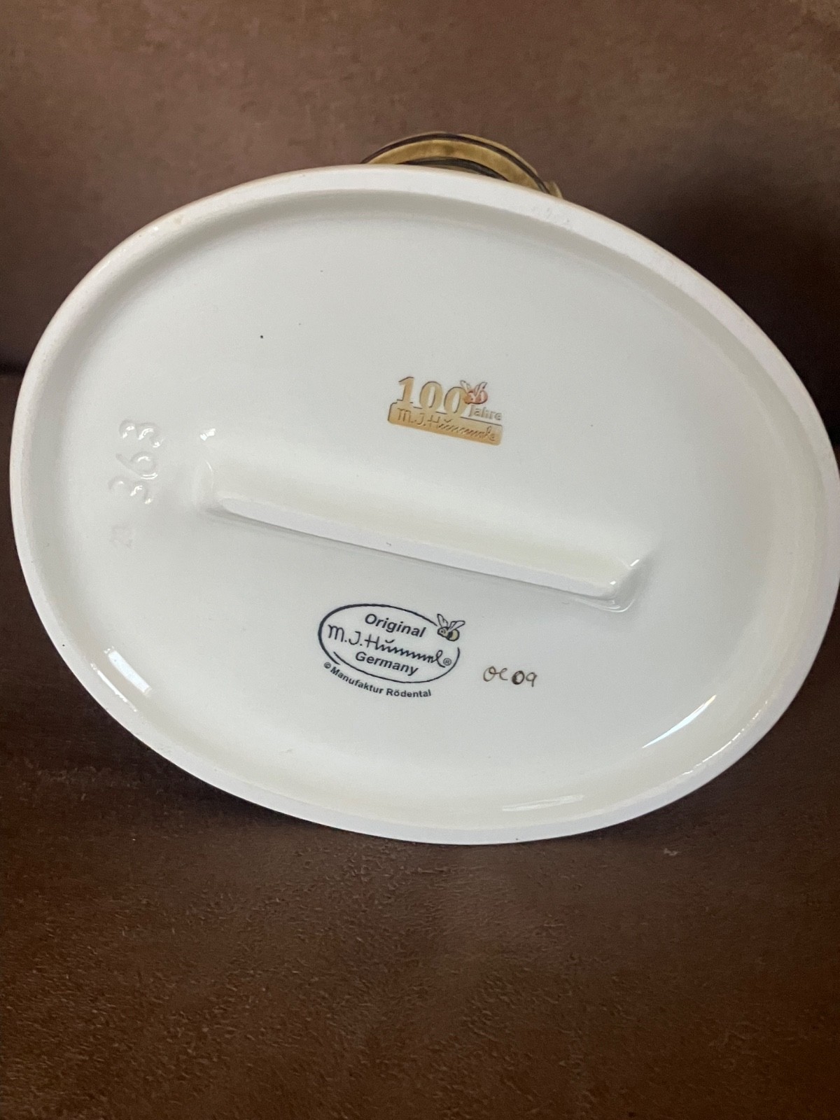 RARE 100TH ANNIVERSARY, Hummel, Big Housecleaning, TMK9, Excellent RARE 100TH ANNIVERSARY, Hummel, Big Housecleaning, TMK9, Excellent