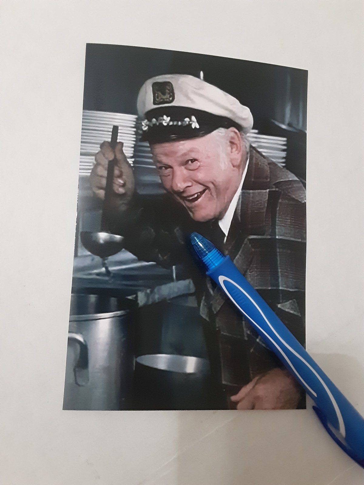 ALAN AT  SKIPPER ALAN HALE'S LOBSTER BARREL & STEAK HOUSE GLOSSY COLOR 4X6 PHOTO