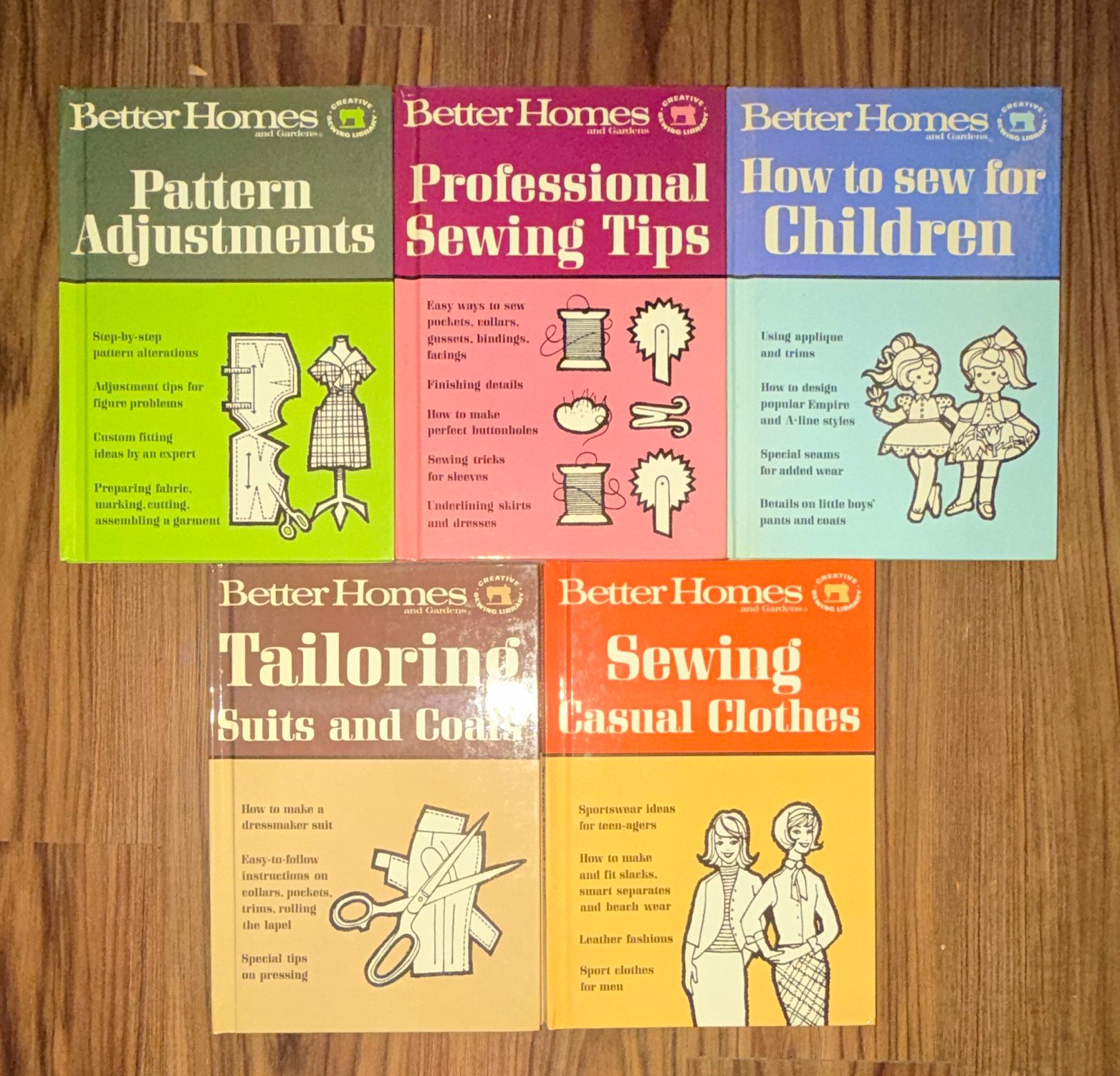 1966/1972 VTG Better Homes & Gardens Creative Sewing Library Books Lot of 5 NEW 1966/1972 VTG Better Homes & Gardens Creative Sewing Library Books Lot of 5 NEW