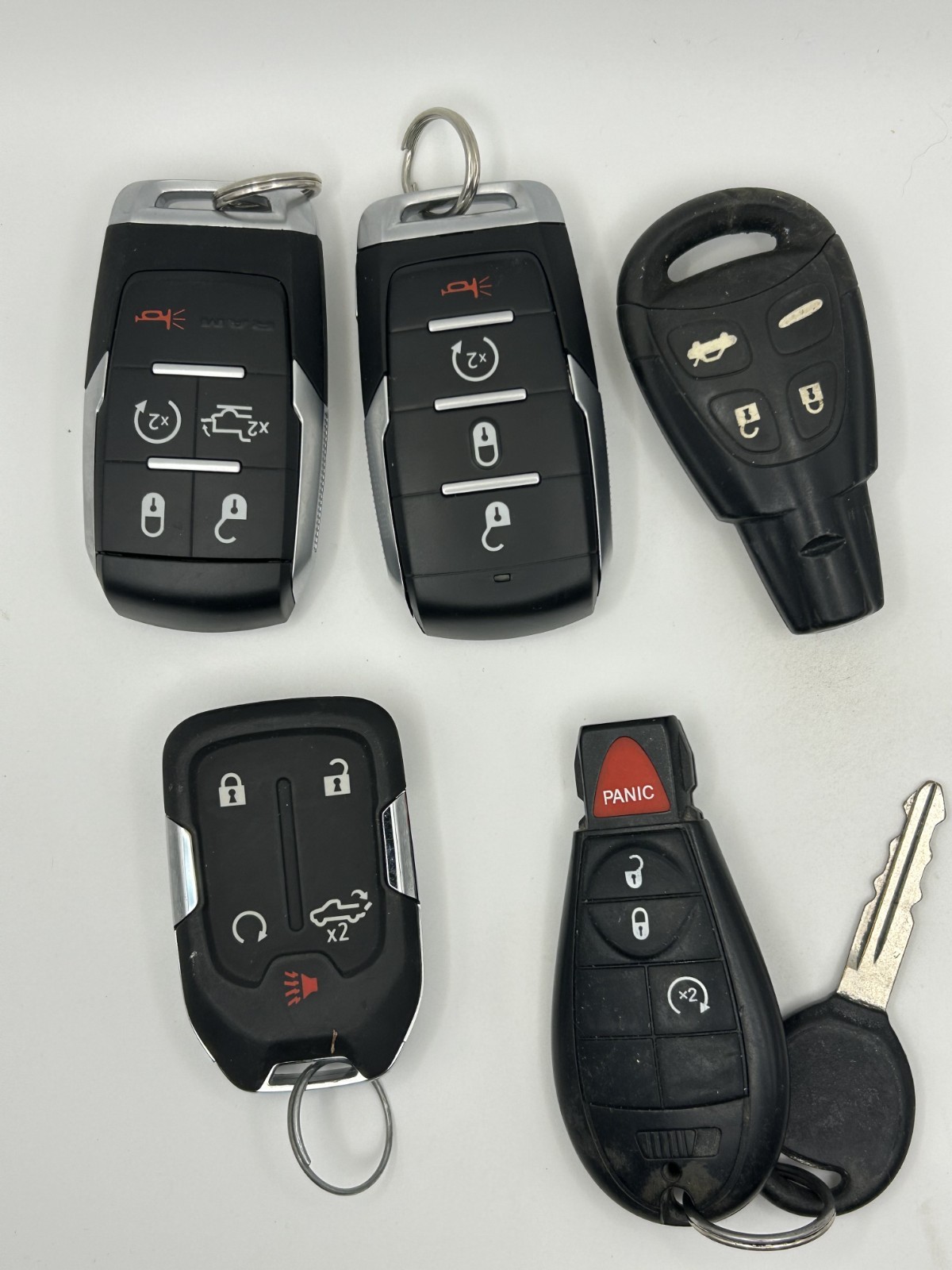 5 Keys car fobs