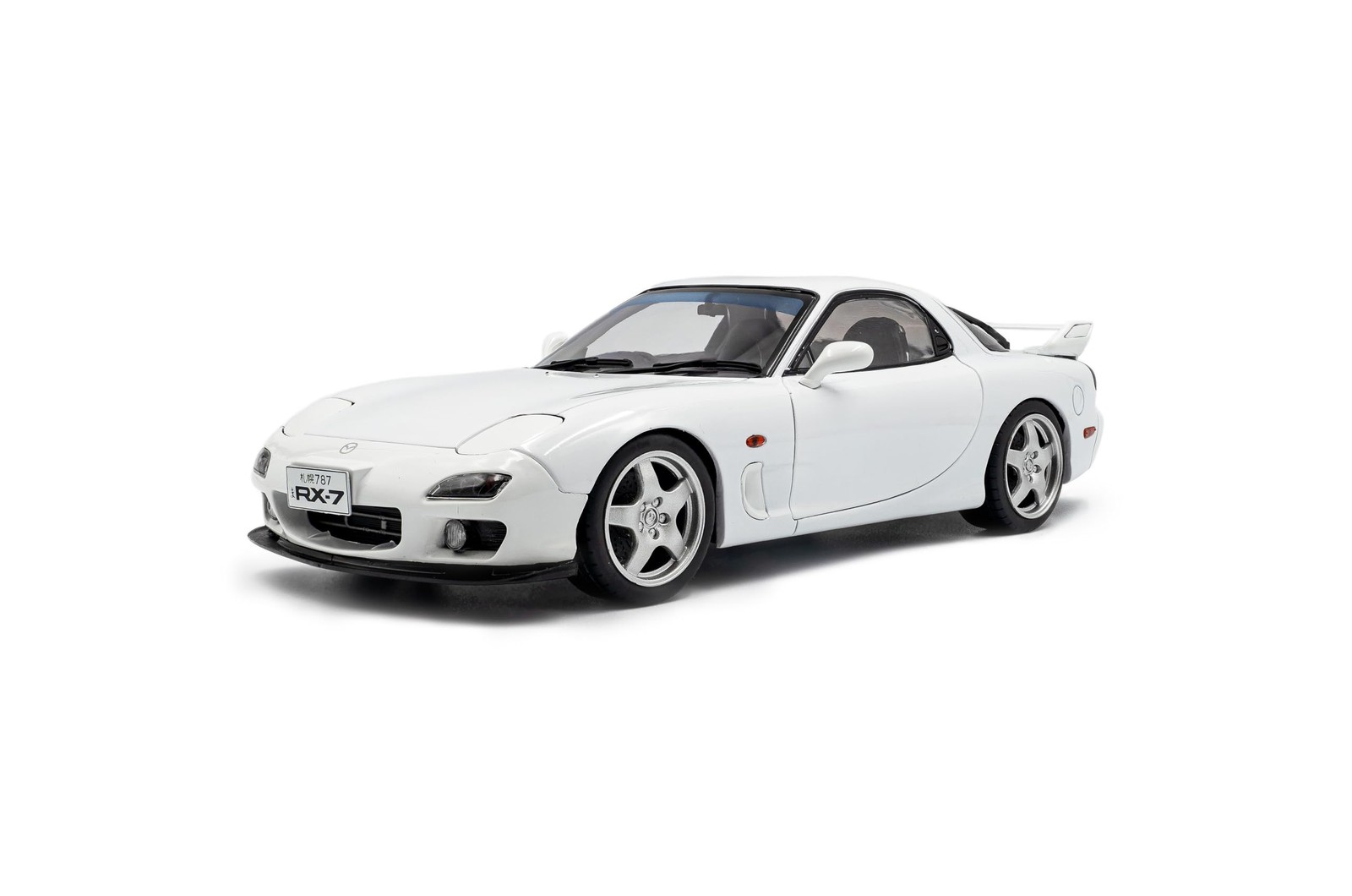 Solido 1:18 Scale Mazda RX7 FD3RS Pure White 2001 Diecast Model Car S1810607 Solido 1:18 Scale Mazda RX7 FD3RS Pure White 2001 Diecast Model Car S1810607