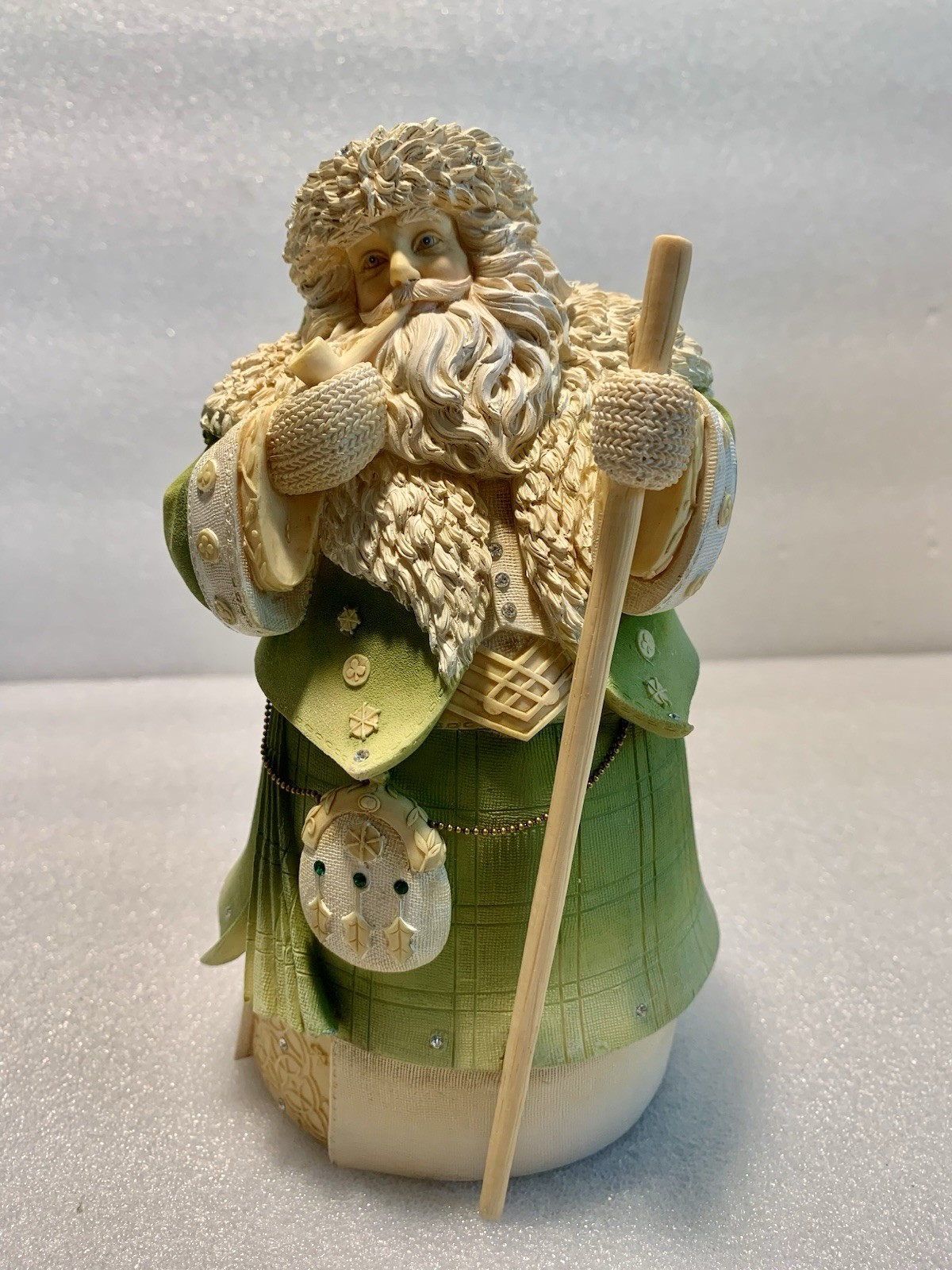Foundations by Enesco 2014 Irish Santa  Figurine  4041214