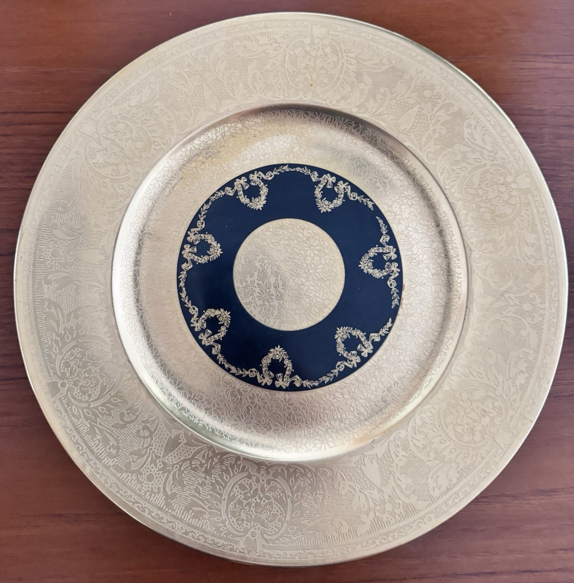Gorgeous Vintage Royal Bavarian Gold Gilded Charger Plate 11”Hutschenreuther Gorgeous Vintage Royal Bavarian Gold Gilded Charger Plate 11”Hutschenreuther