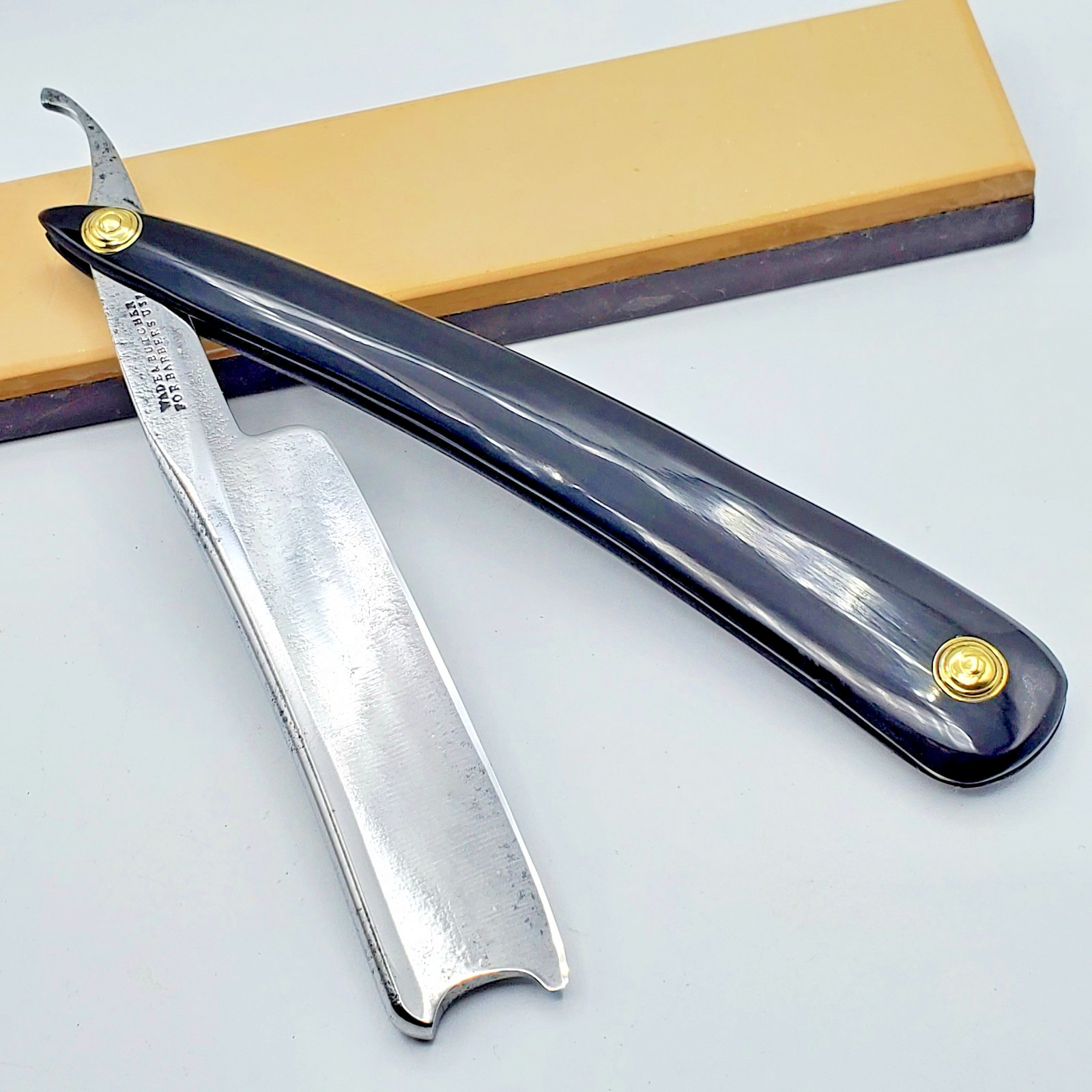 Vintage WADE & BUTCHER 13/16++ FOR BARBERS USE Straight Razor FBU RESTORED HONED