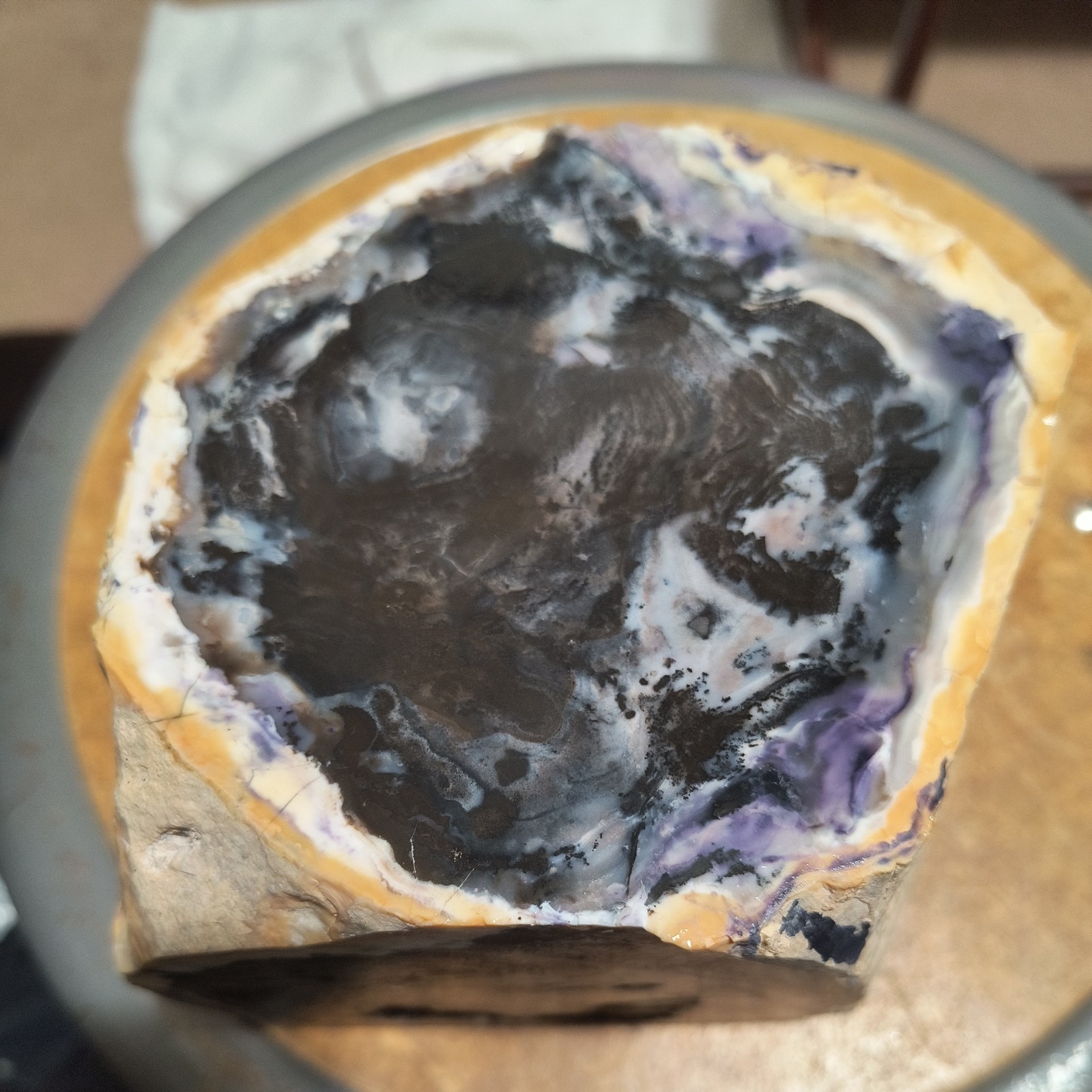 QUALITY TIFFANY STONE GEODE from UTAH RARE,LG size 8 1/2lbs QUALITY TIFFANY STONE GEODE from UTAH RARE,LG size 8 1/2lbs