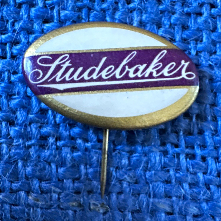 Studebaker Oval Logo Advertising Lapel Pin - Gold White Maroon Automobiles