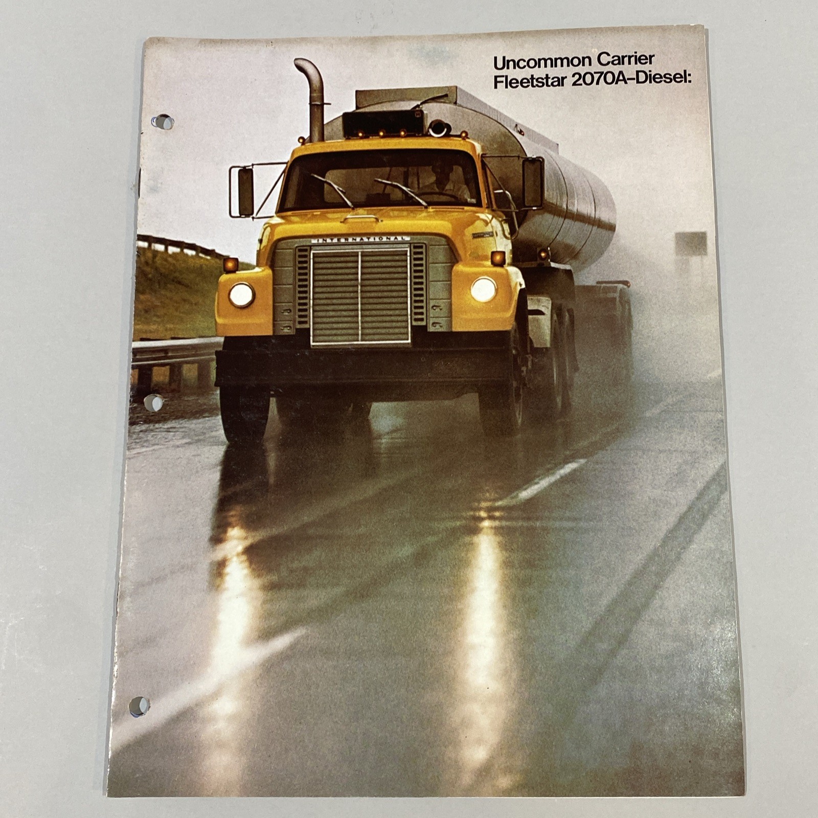 1975 International Harvester Fleetstar Truck Model 2070 Brochure Specifications
