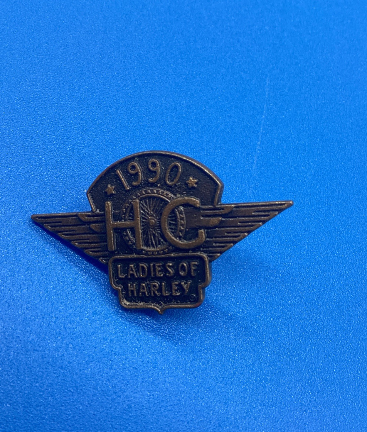 Vintage 1990 Ladies Of Harley LOH HOG Winged Motorcycle Lapel Pin Antique Bronze