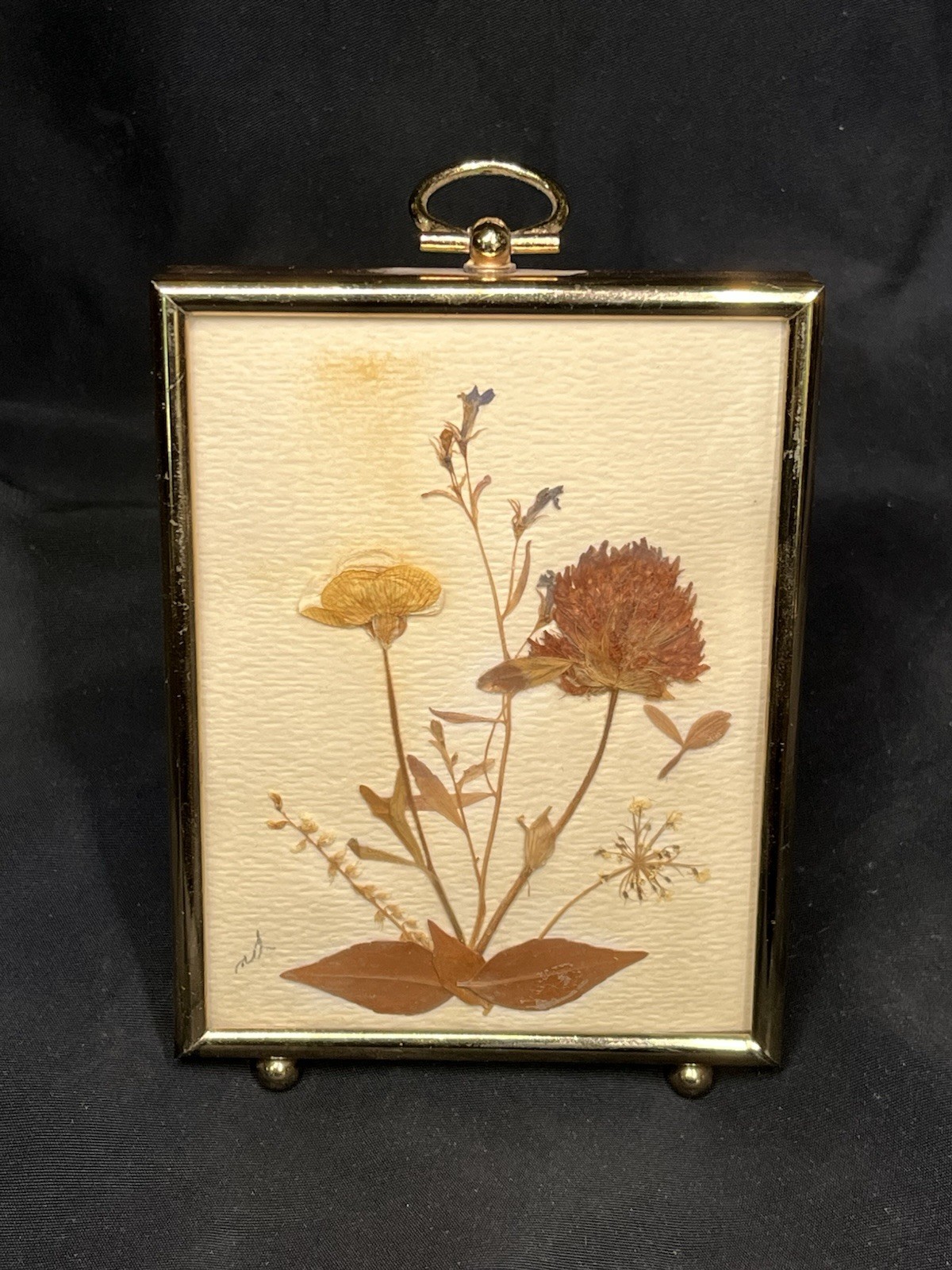 VINTAGE BRASS CONVEX GLASS PHOTO PICTURE FRAME 3.5 X 4.5” W FlOWER ART VINTAGE BRASS CONVEX GLASS PHOTO PICTURE FRAME 3.5 X 4.5” W FlOWER ART