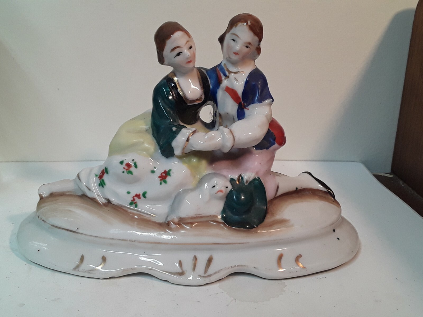WW2 Occupied Japan Colonial Duo Figurine w/Dog, Exceptional state 4x6\