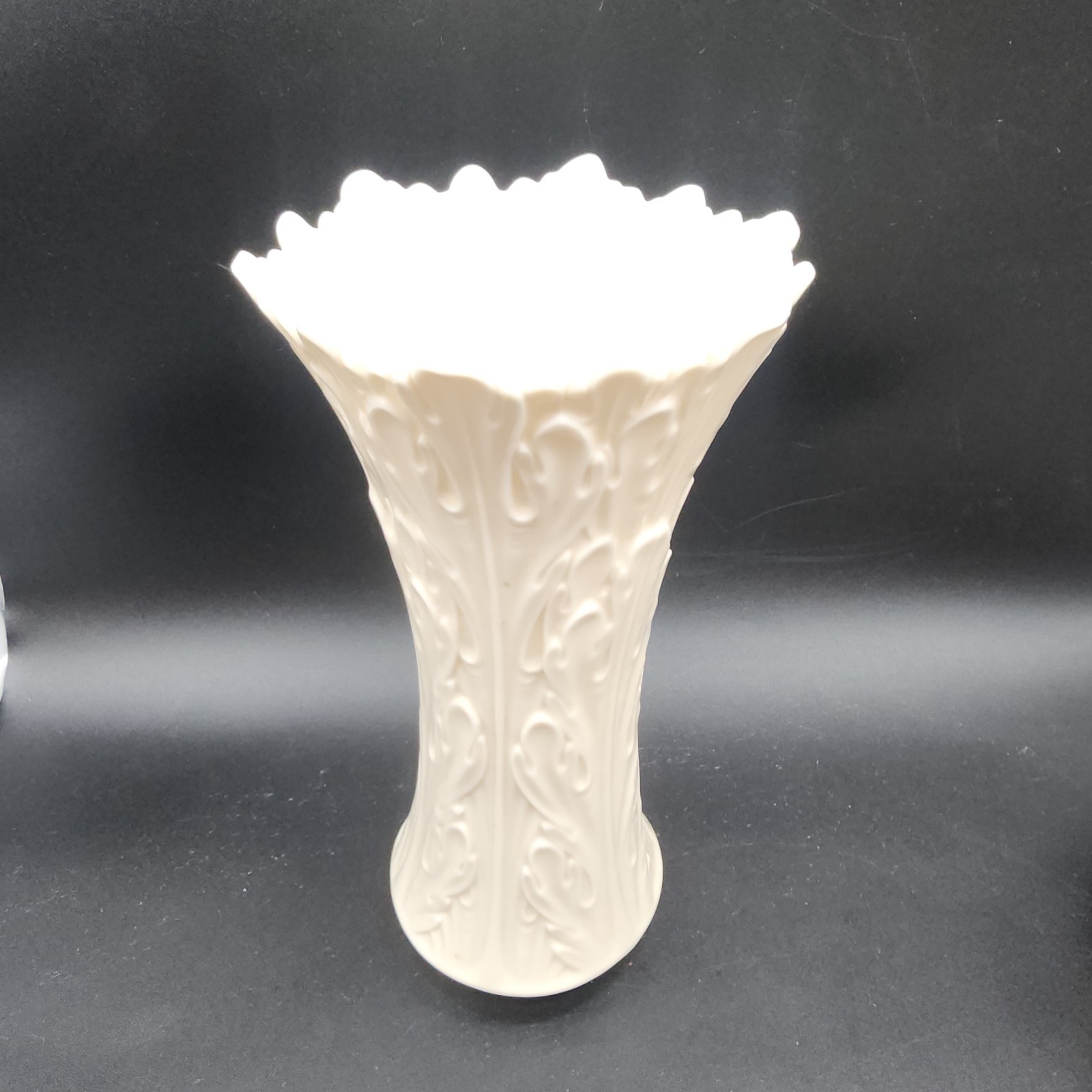 Lenox Woodland Collection Vase 8.25