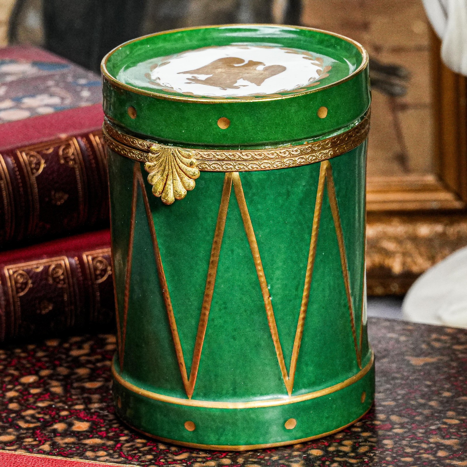 Elegant Hand Painted Vintage Limoges Green & Gold Drum Eagle Table Trinket Box Elegant Hand Painted Vintage Limoges Green & Gold Drum Eagle Table Trinket Box