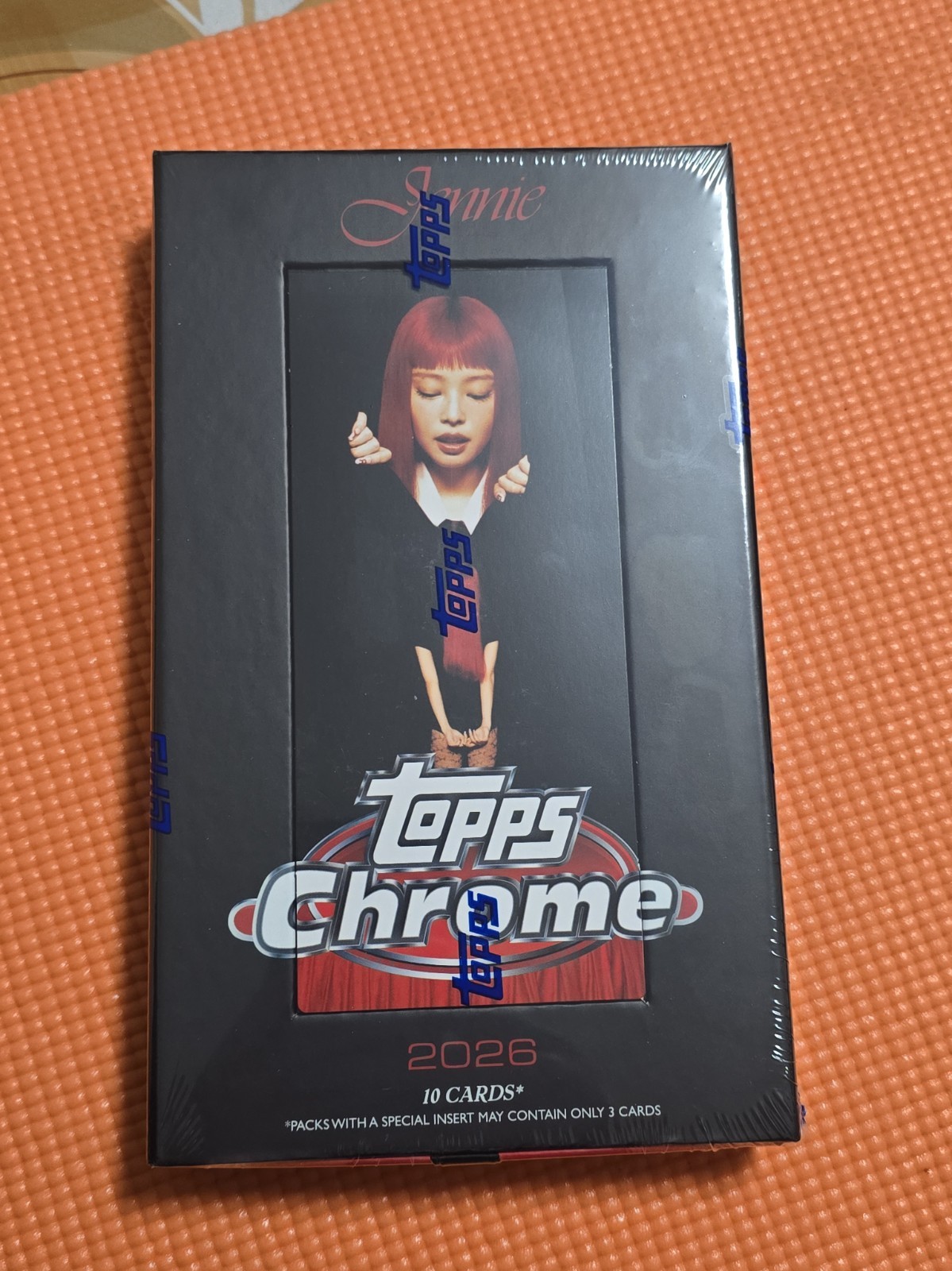 2026 TOPPS CHROME x JENNIE 1-BOX HOBBY New Factory Sealed In Hand Look