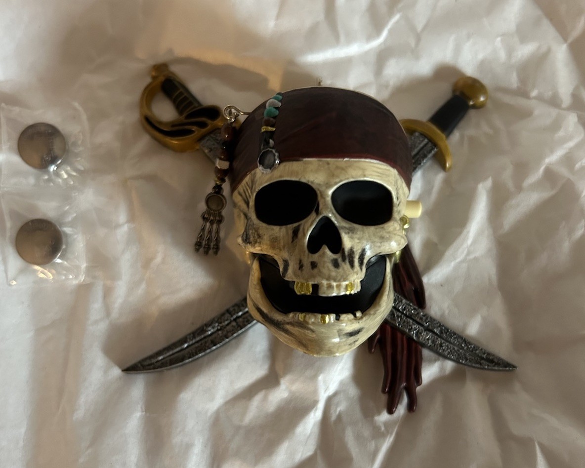 HALLMARK PIRATES OF THE CARIBBEAN CHRISTMAS TREE ORNAMENT 2013 REDUCED