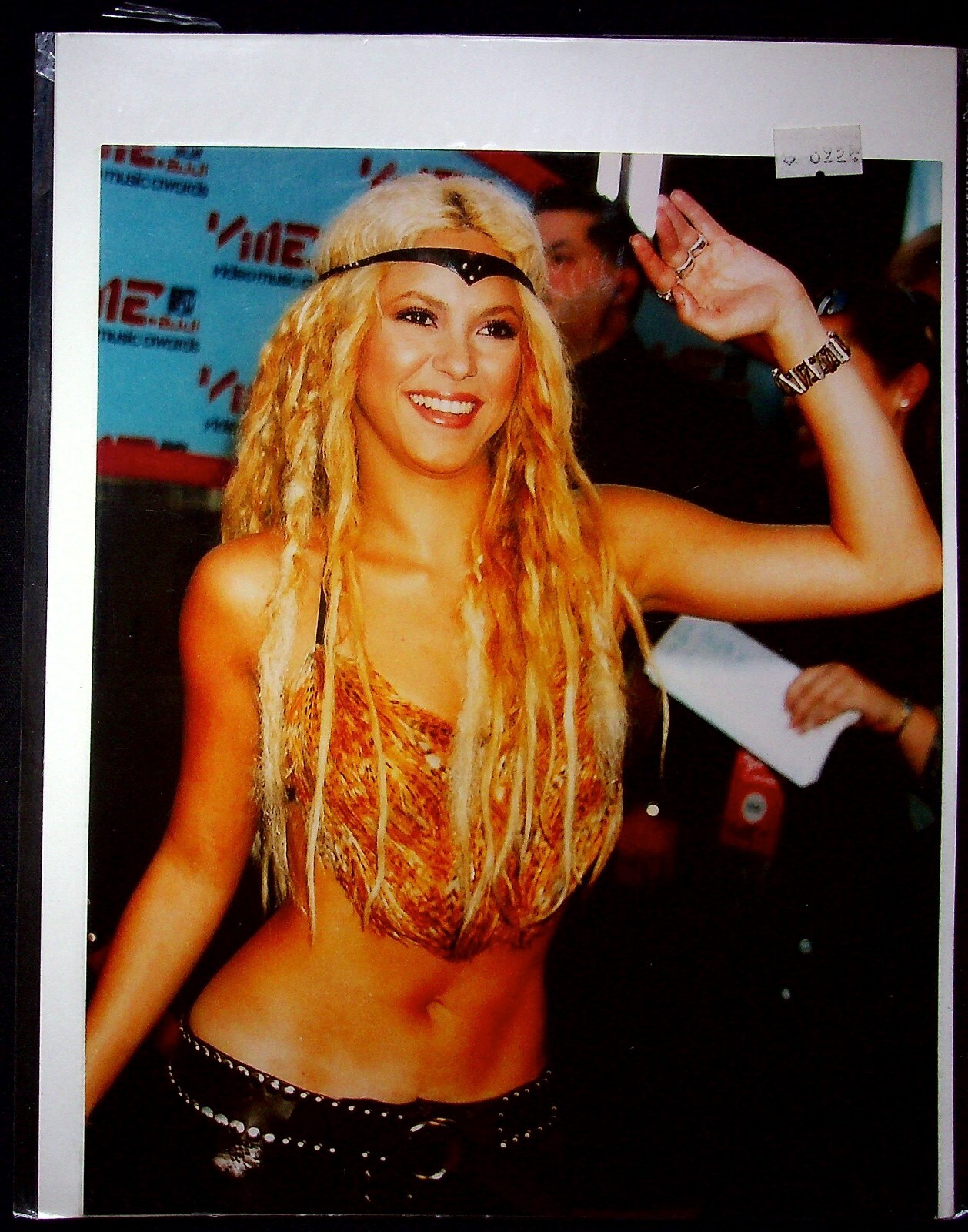 Posterazzi Shakira photo VMA 2002 rare collectible item music Backboard 8xll