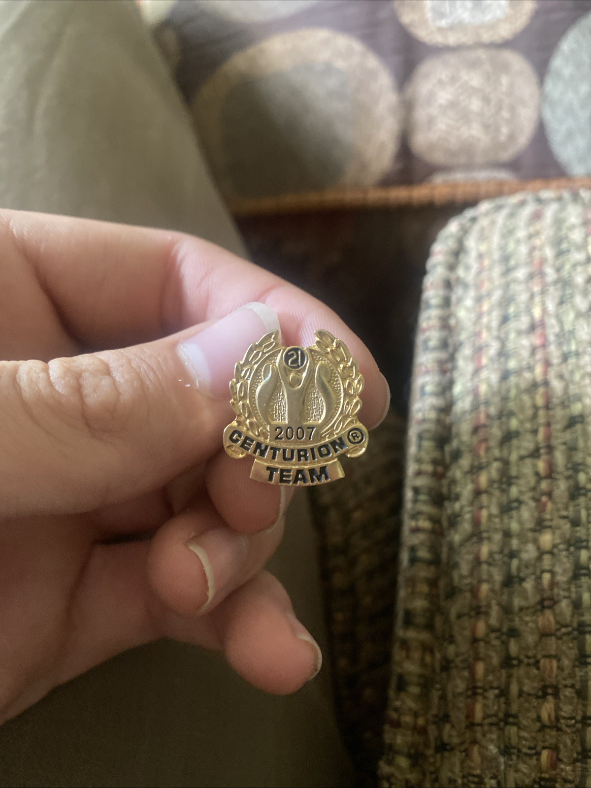 Century 21 Real Estate 2007 Centurion Team Award Lapel Pin Gold Tone Badge