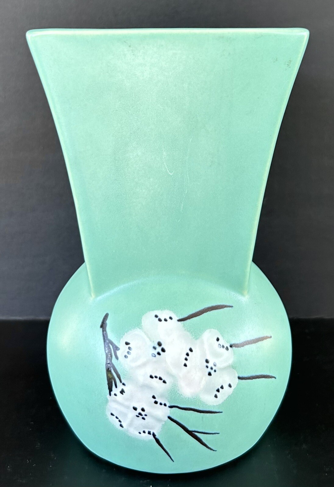Vintage McCoy Pottery Vase Green 7 1/2 Vintage McCoy Pottery Vase Green 7 1/2