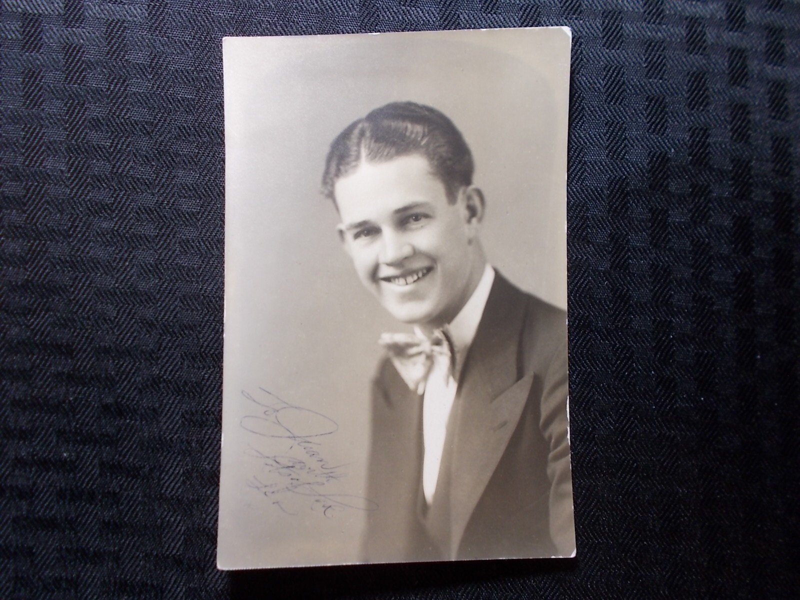 VINTAGE photo Handsome young man graduation - original 4x6 Printed Photo A3 VINTAGE photo Handsome young man graduation - original 4x6 Printed Photo A3