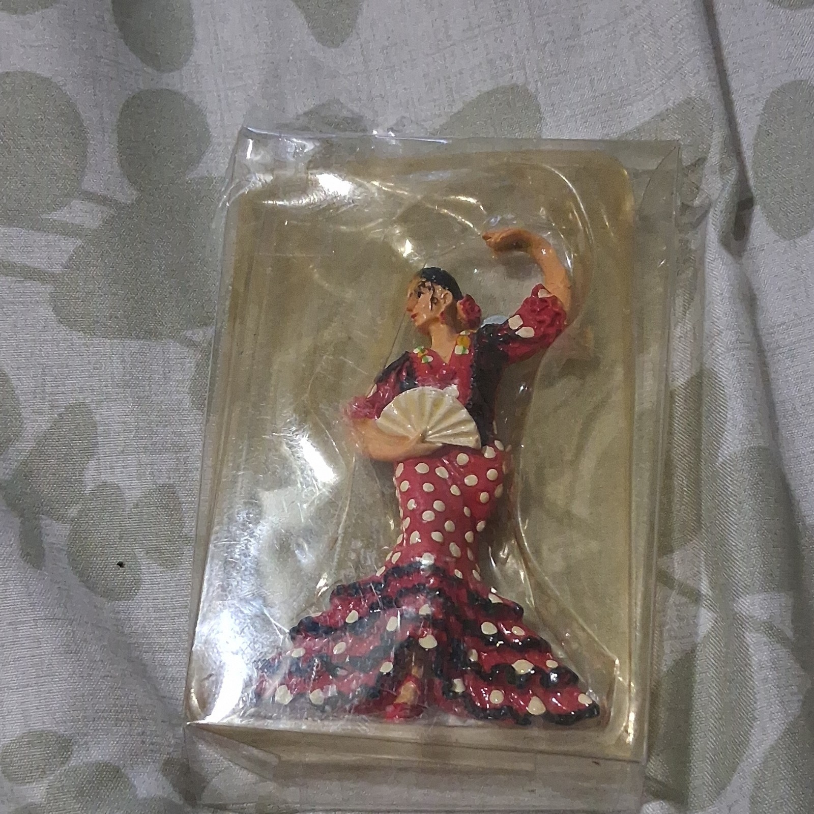 Painted Resin Flamenco Dancer Figurine w/ Fan Polka Dot Dress Boxed 4in