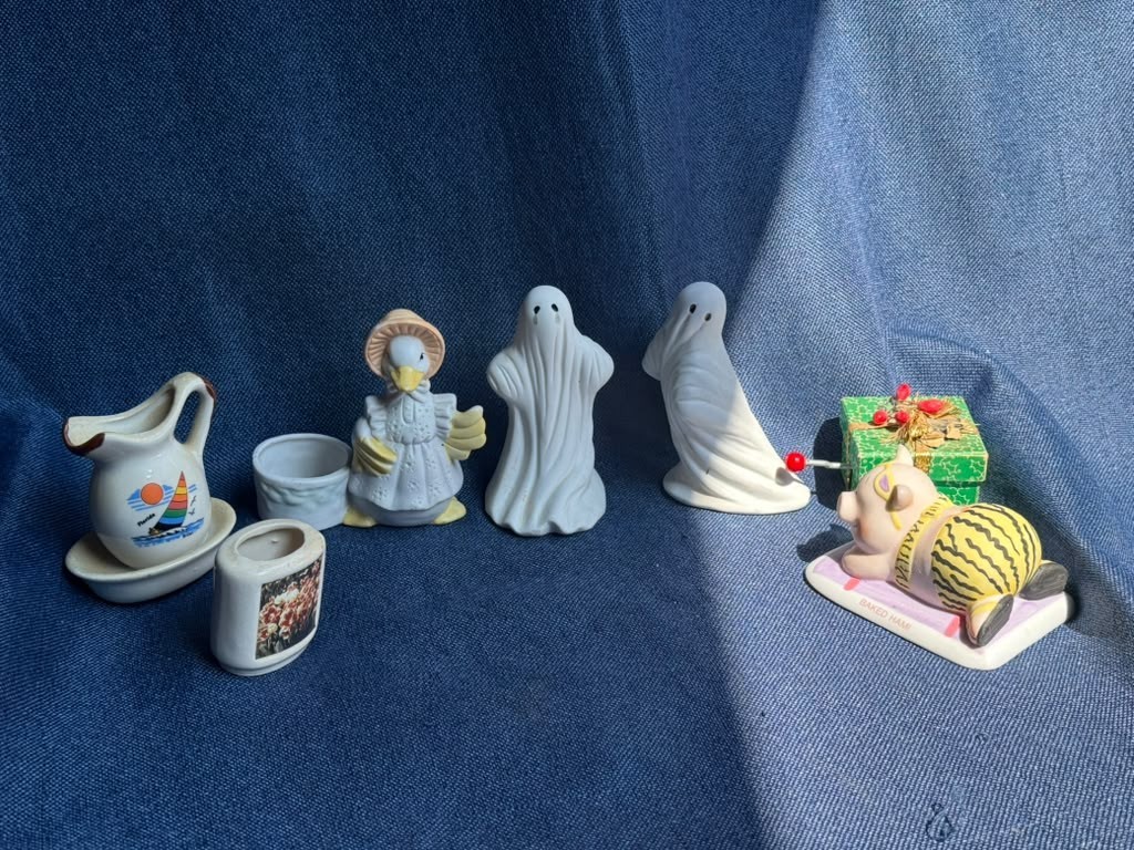 Vintage Figurines 7 Pc Lot Enesco 1986 Pig Tales Japan Ceramic Music Box Florida