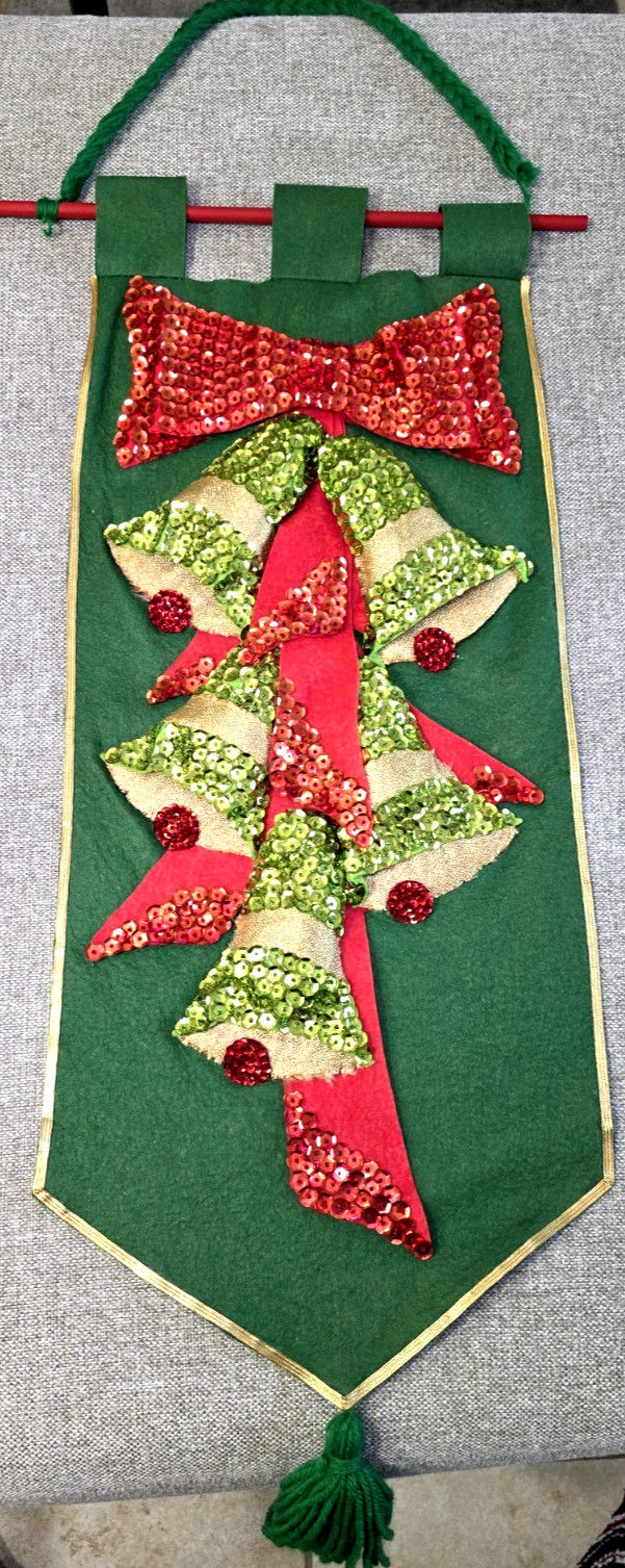 Vtg Felt and Sequin Holiday Christmas Banner Bows Bells w/Dowel approx. 26x11\