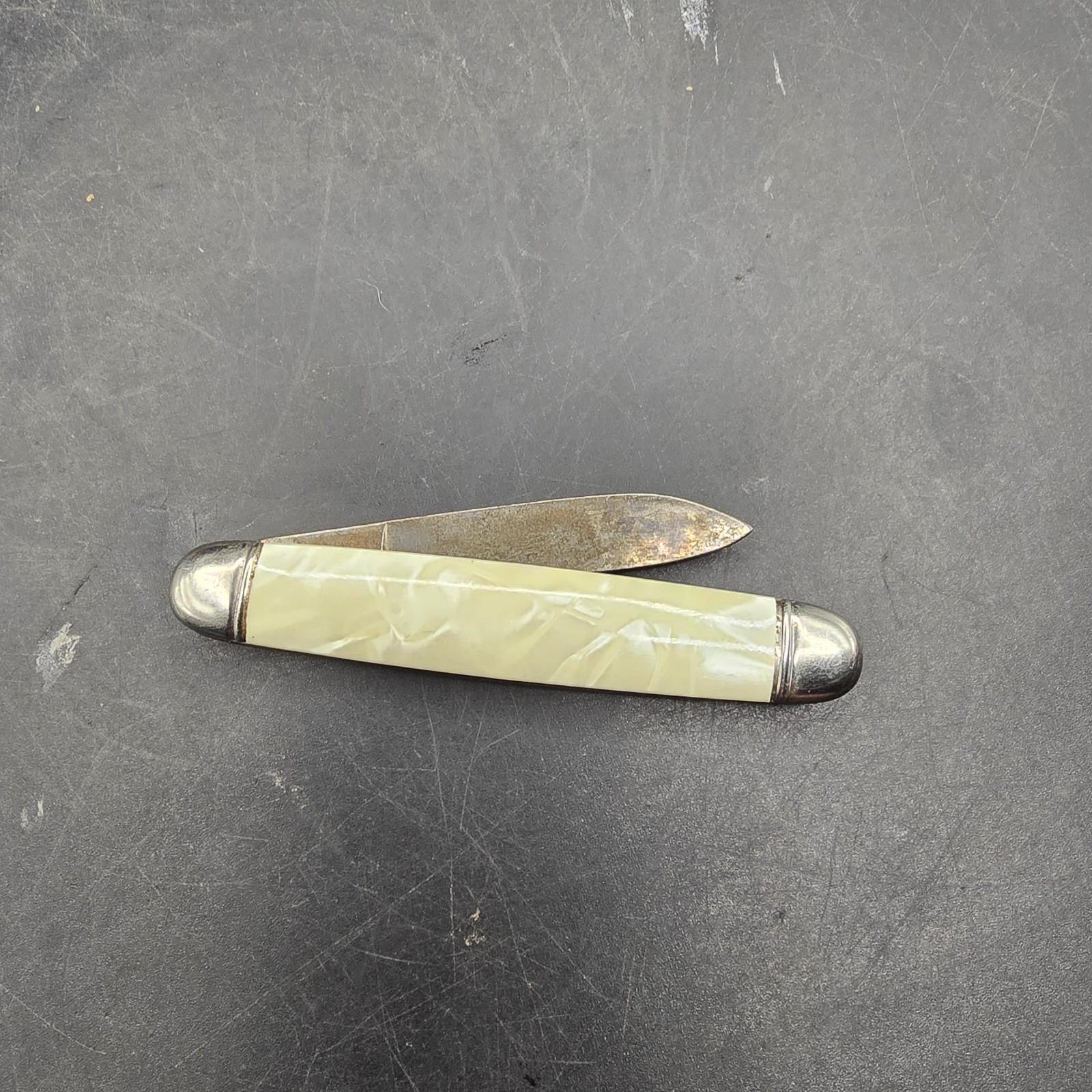 Vintage Imperial Trick Blade Folding Pocketknife, Works Great