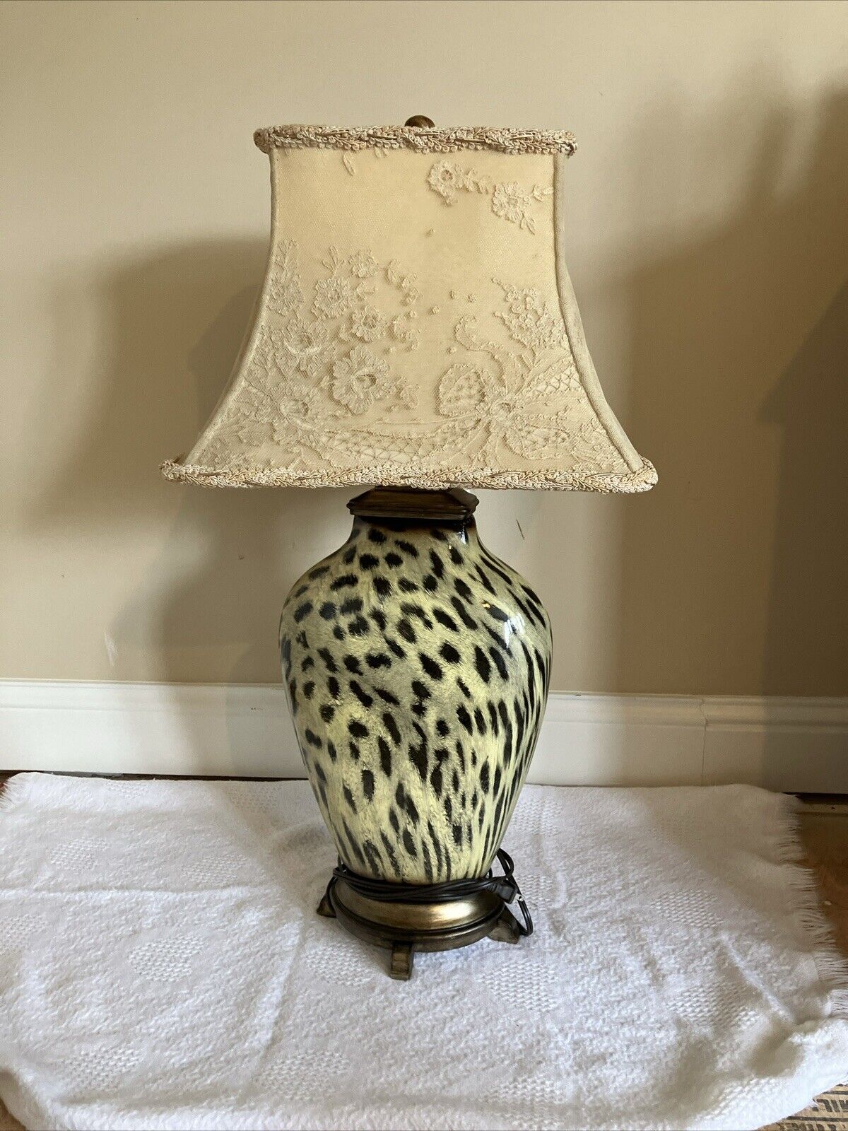 Vintage Leopard Print Lamp