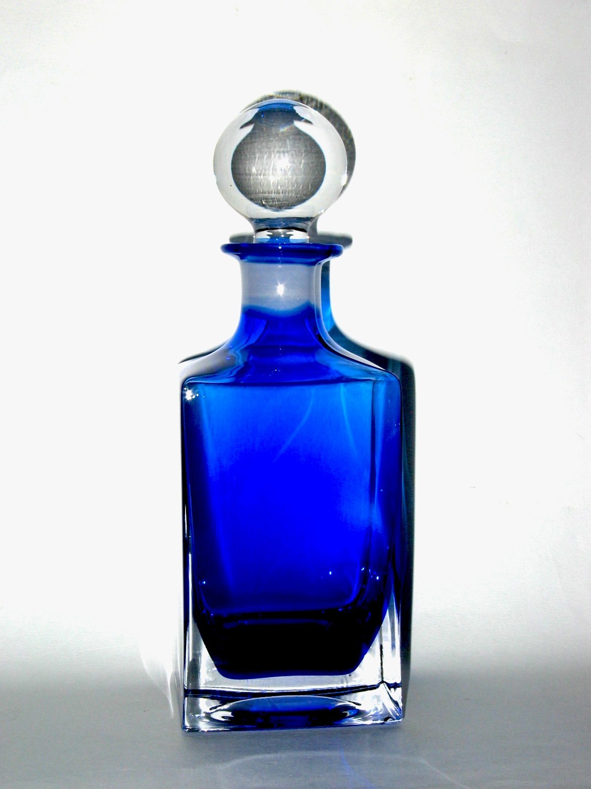 COBALT BLUE SQUARE DECANTER CLEAR BALL STOPPER LIQUEUR WINE LOVELY PARTY BARWARE