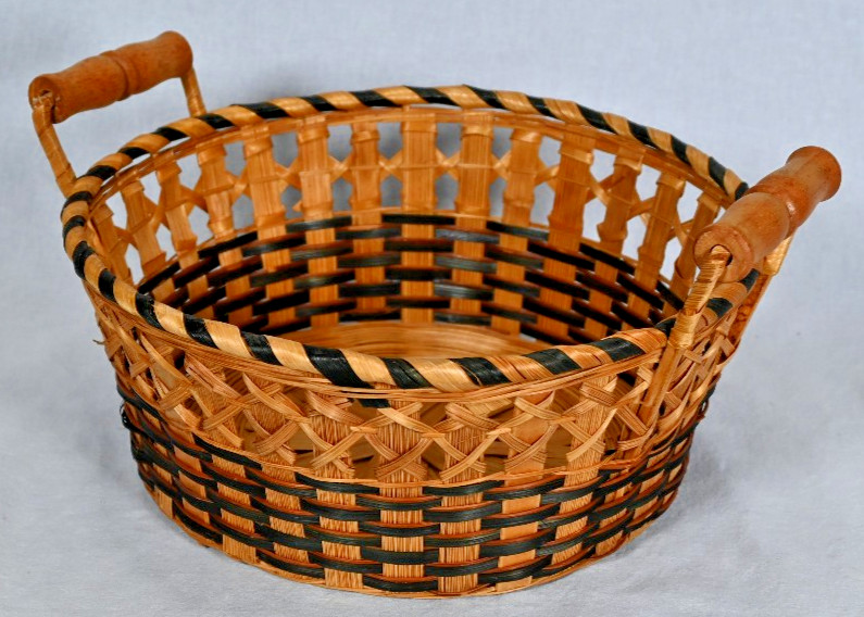 Vintage Wicker Rattan Seagrass Basket Wood Handles Black Accent Decor
