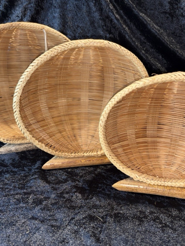 NWT  Woven Bamboo Fan-Shape Display Bowls Set of 3 Natural Tan Boho Vintage
