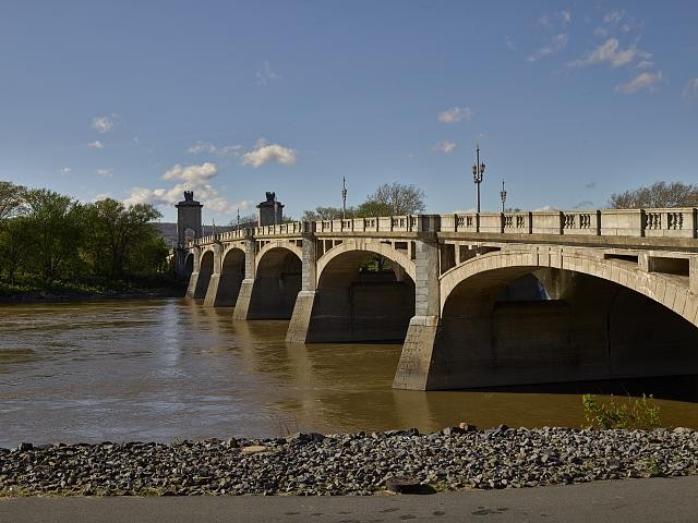 Photo:Harrisburg Pennsylvania Market Street Bridge Susquehanna River 1910s